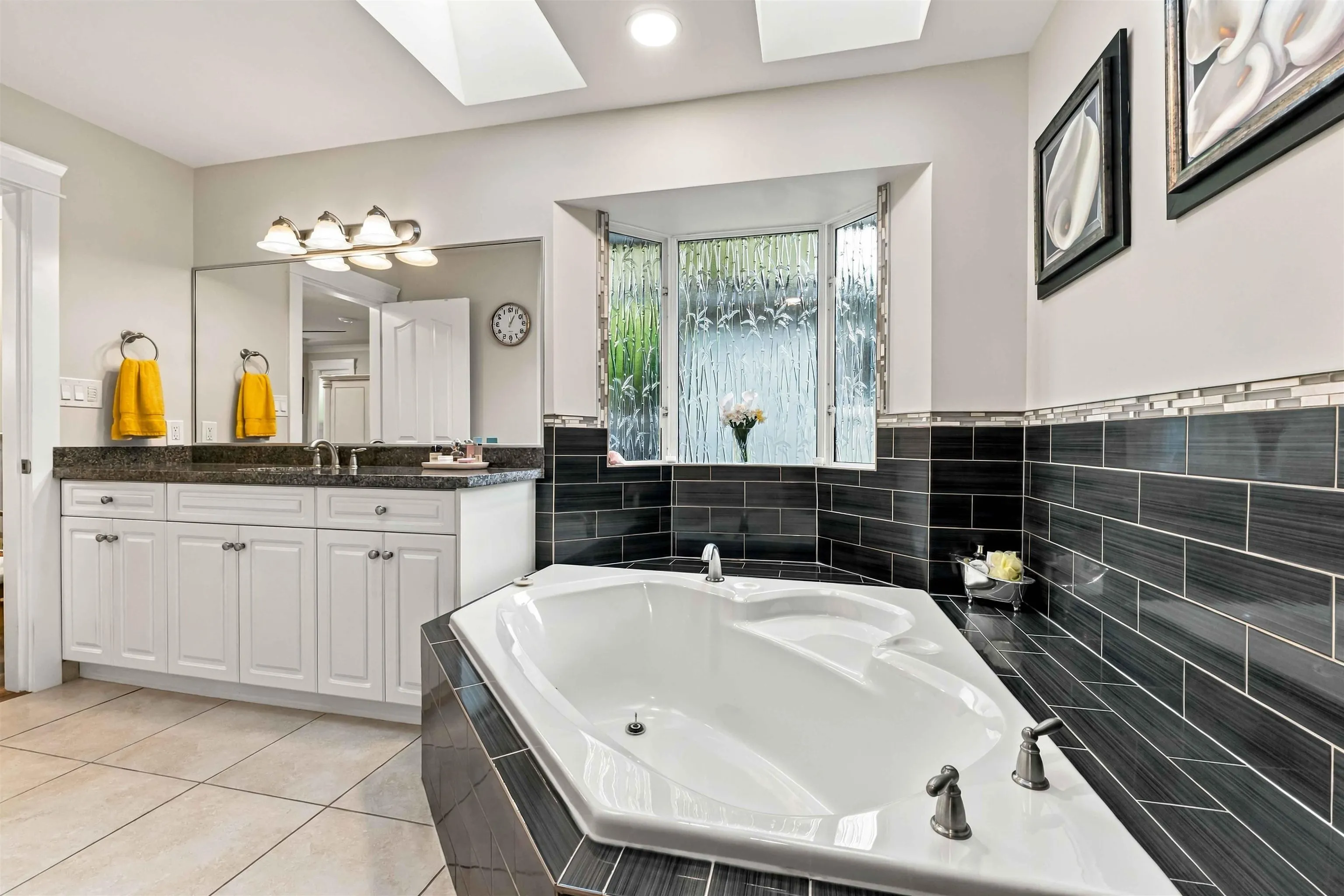 23100 129 Avenue #11