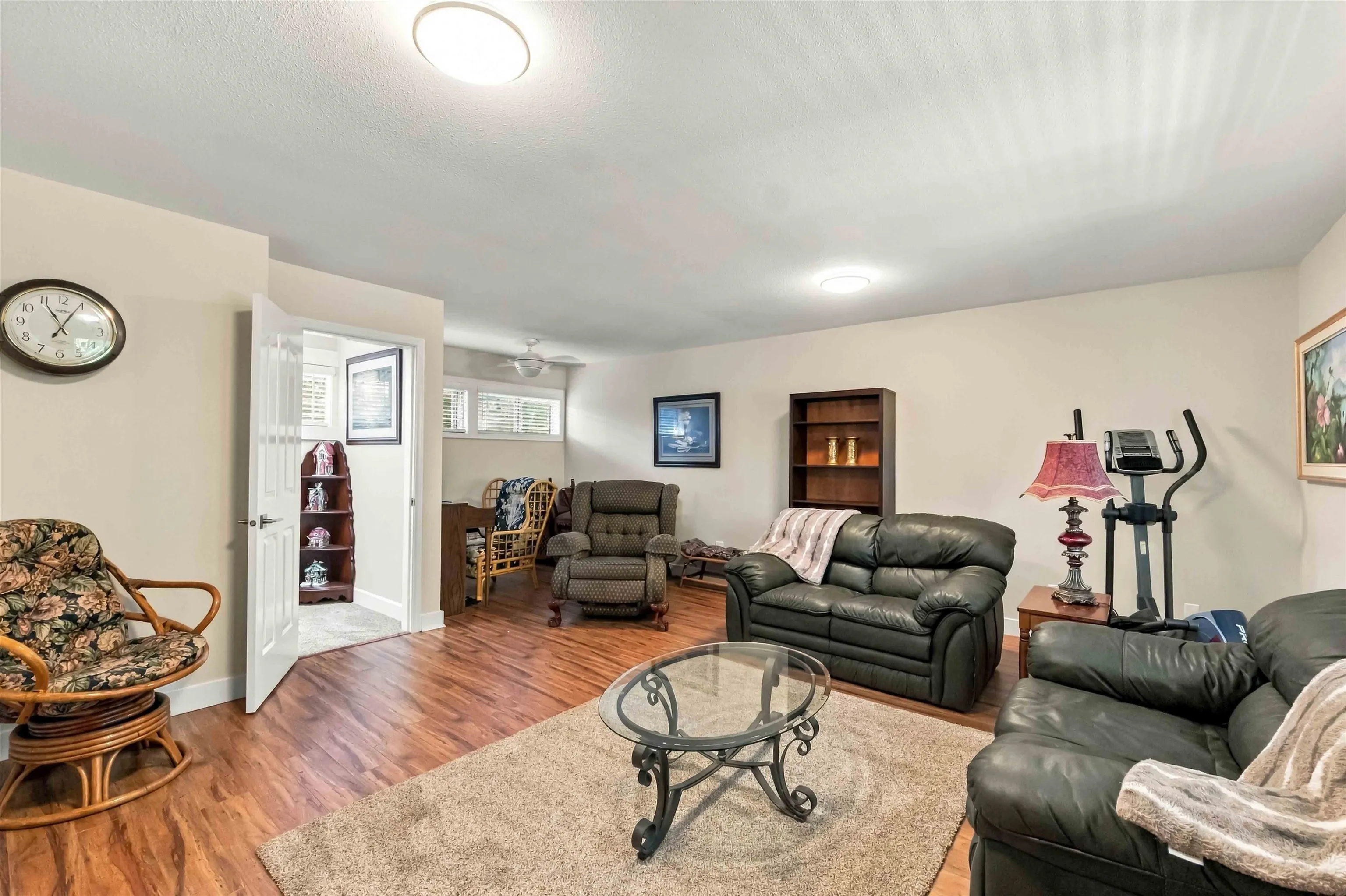 23100 129 Avenue #11