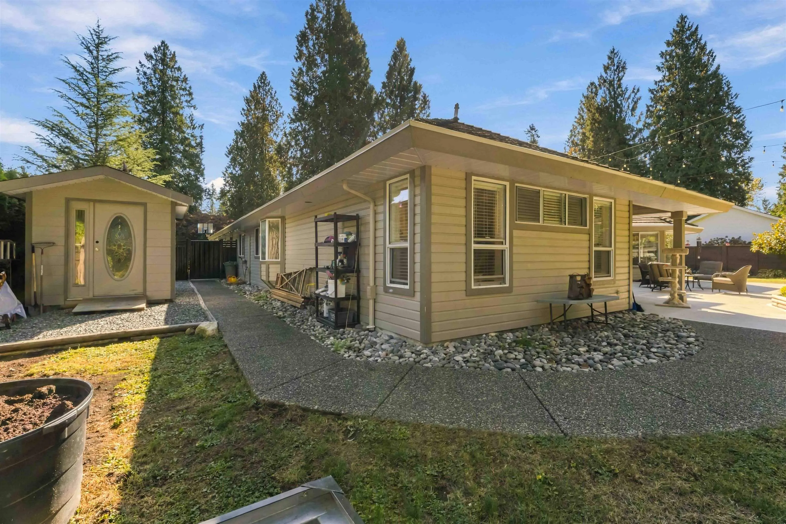 23100 129 Avenue #11