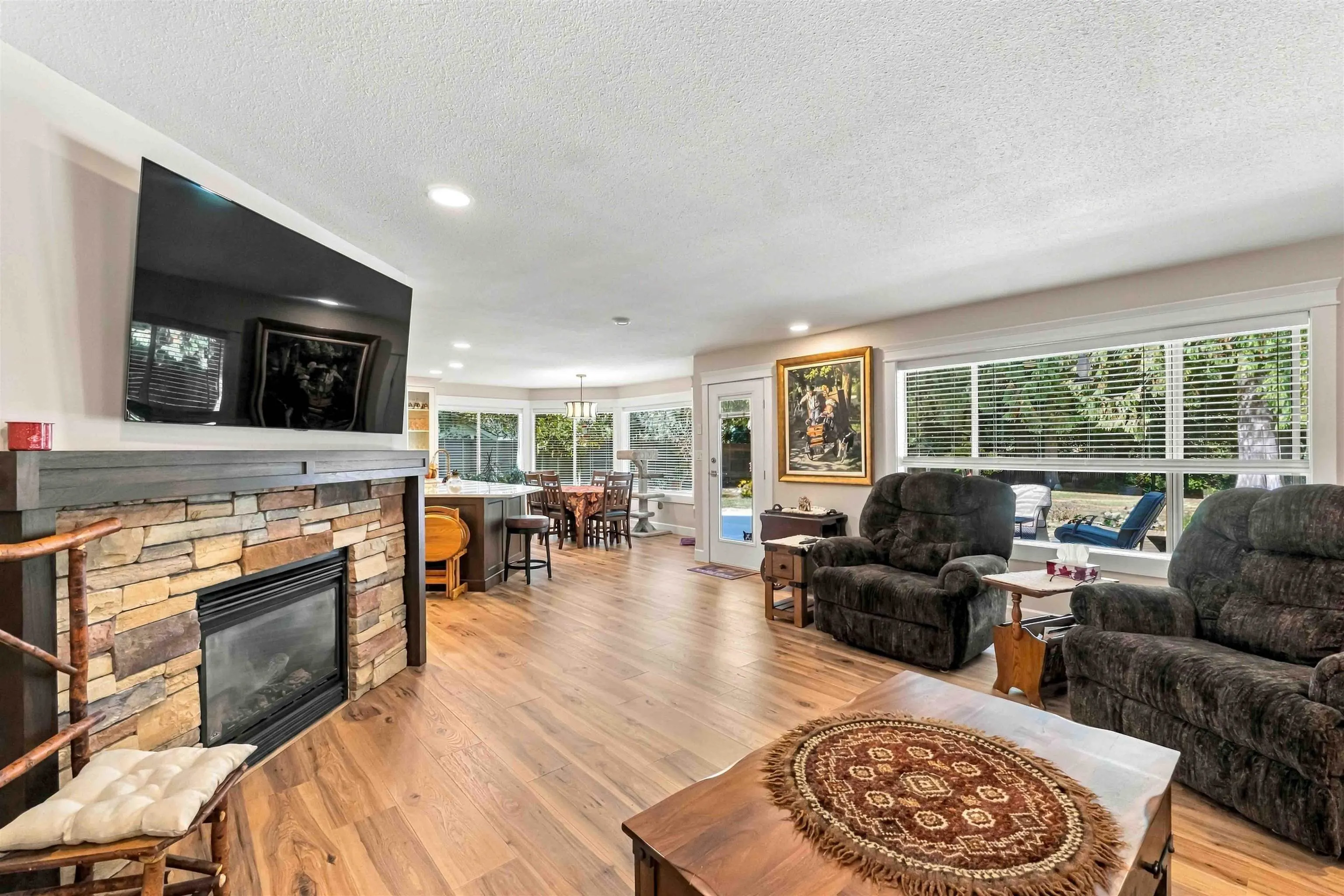 23100 129 Avenue #11