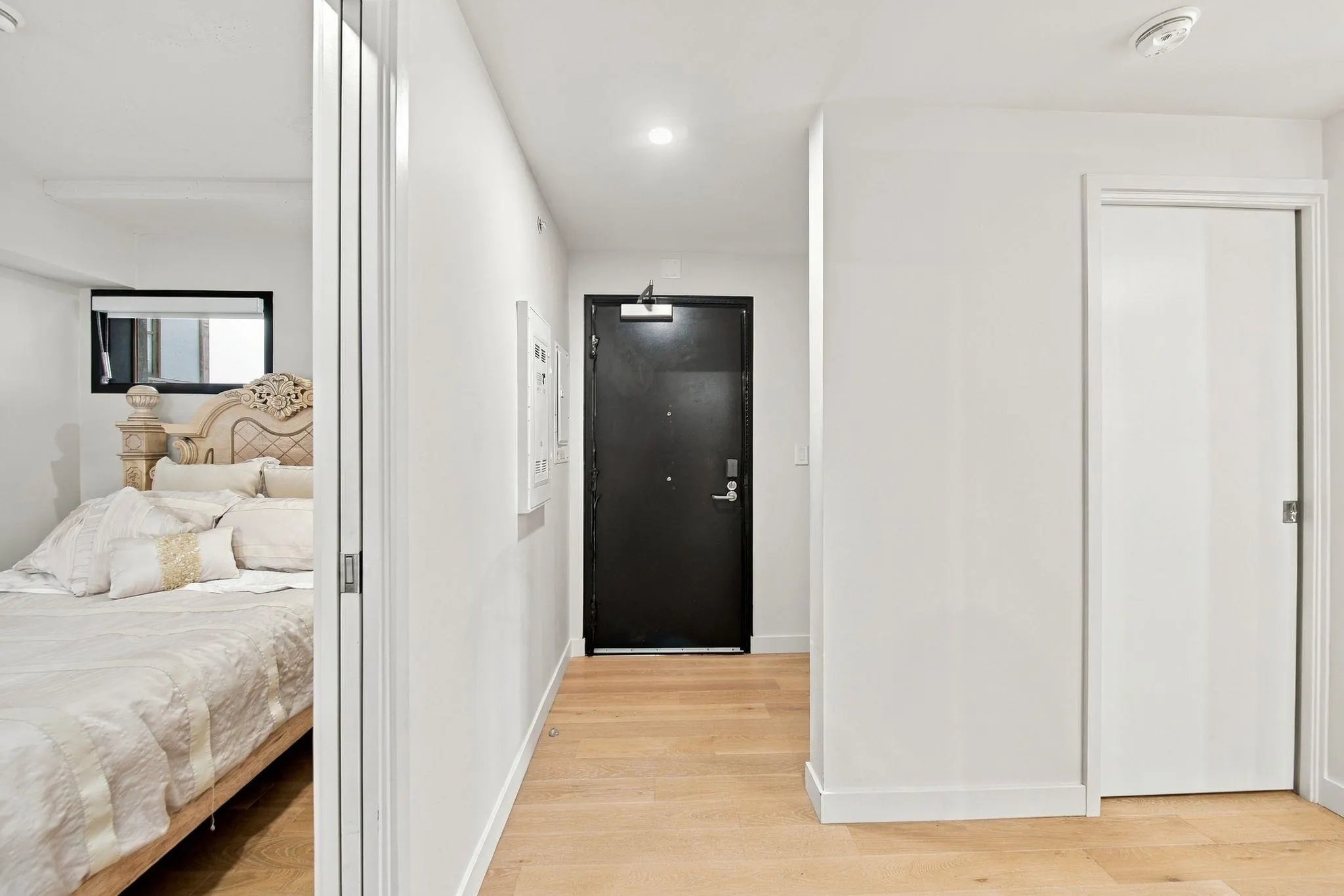 239 Keefer Street #507