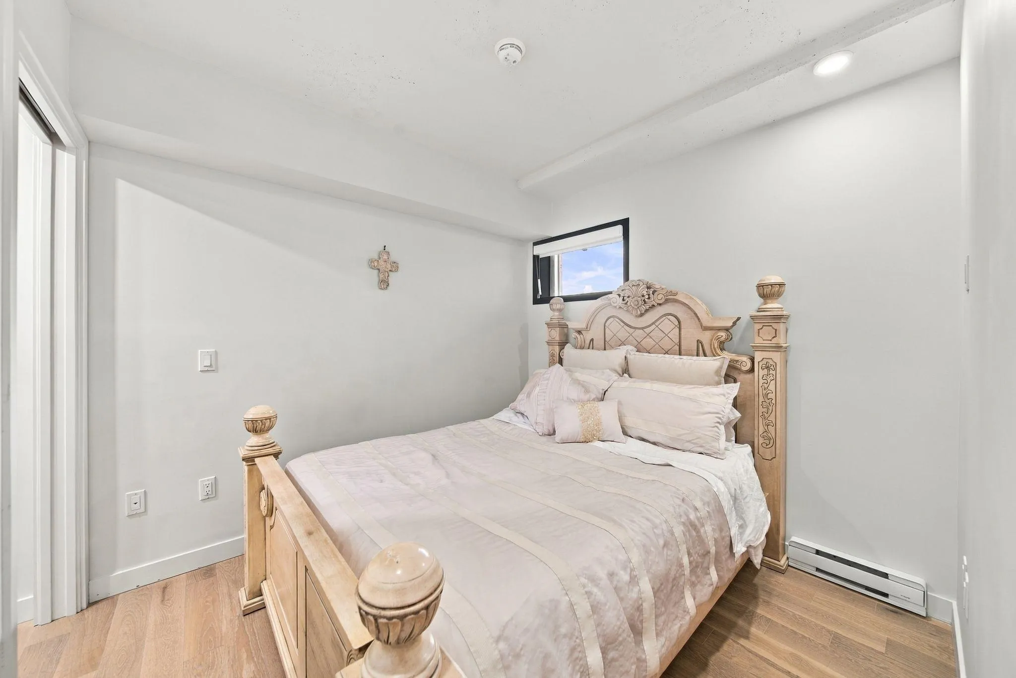 239 Keefer Street #507