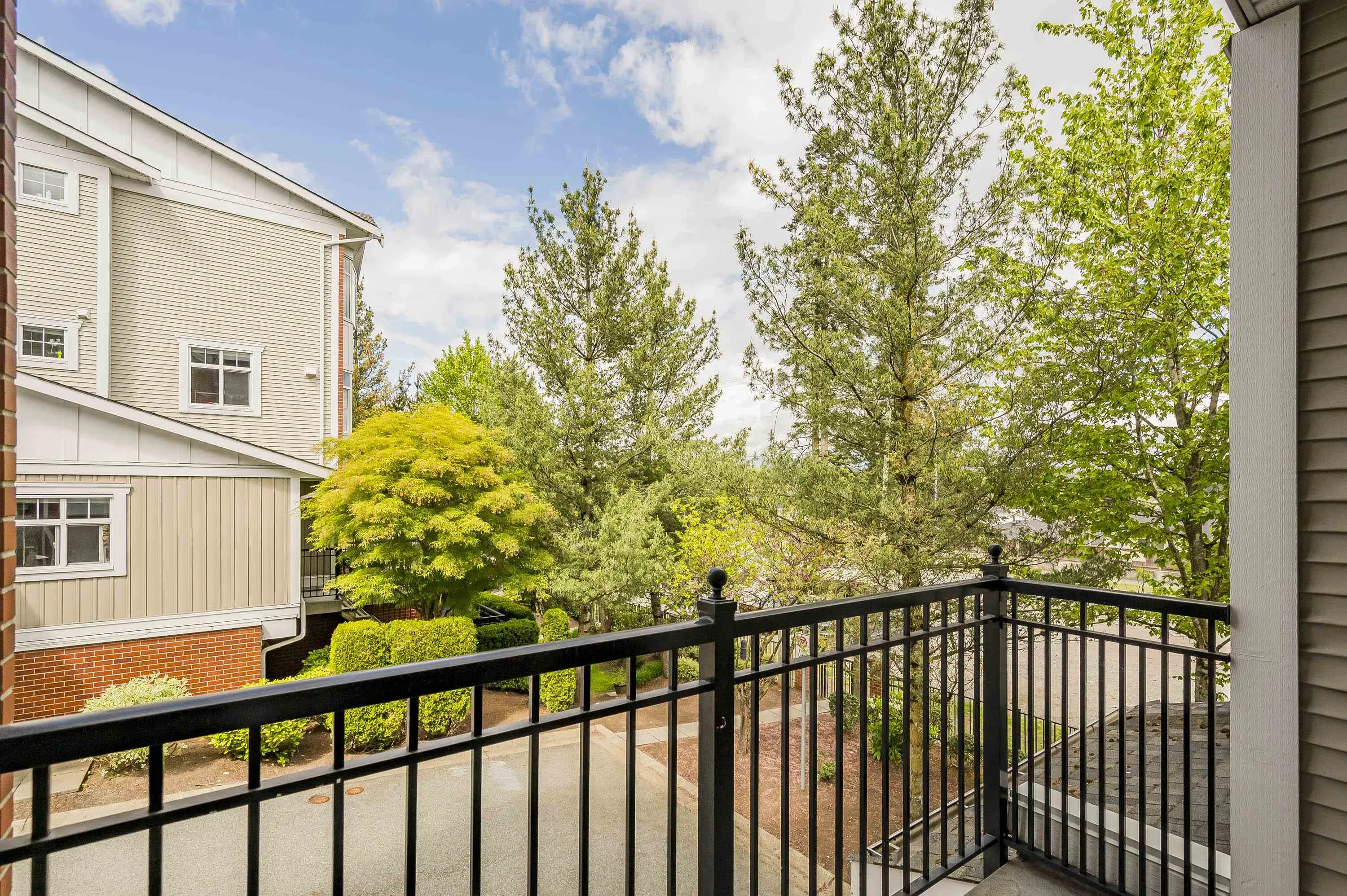 19551 66 Avenue #15