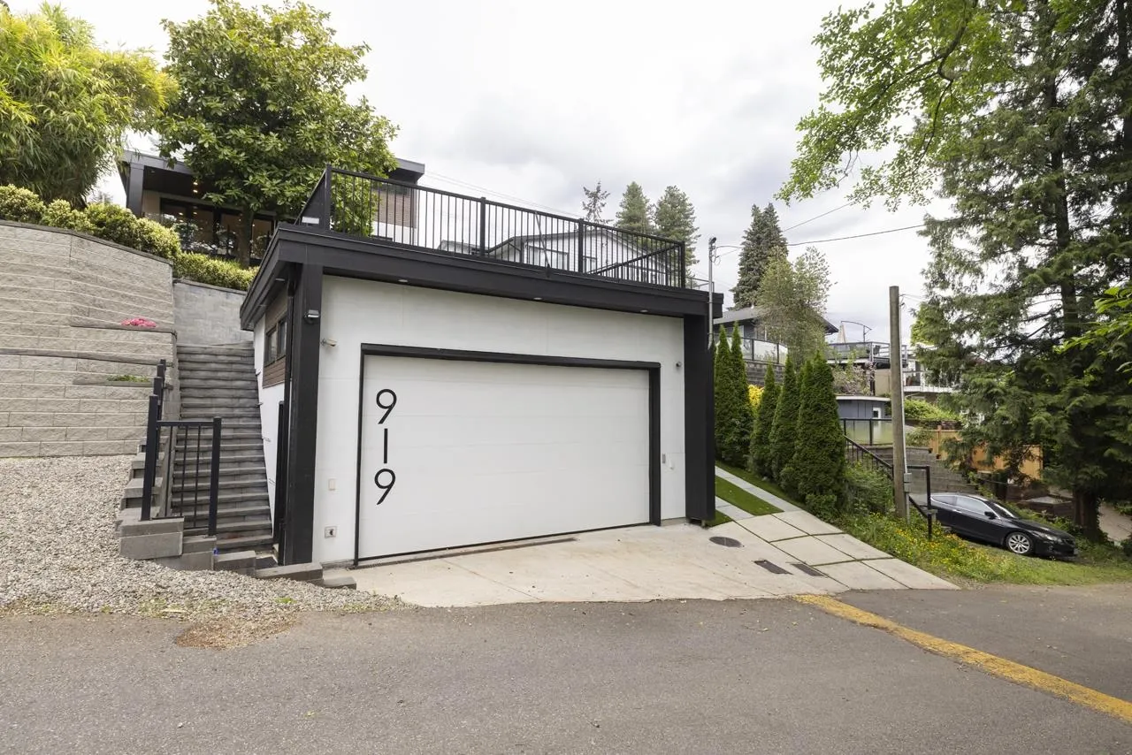 919 E 4th Street
