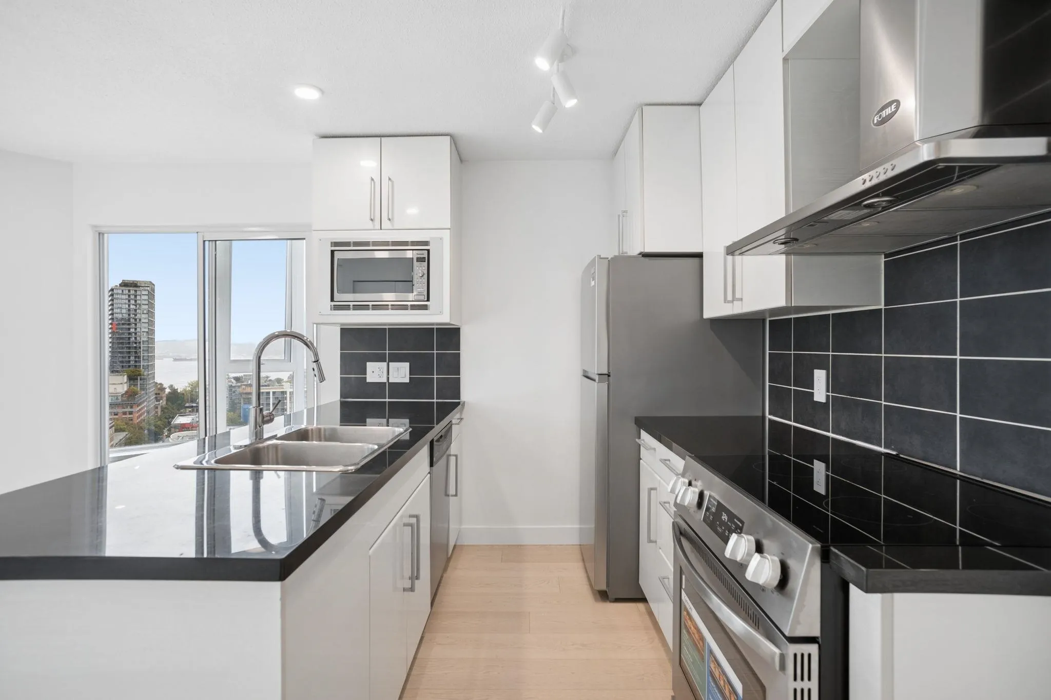 689 Abbott Street #2301