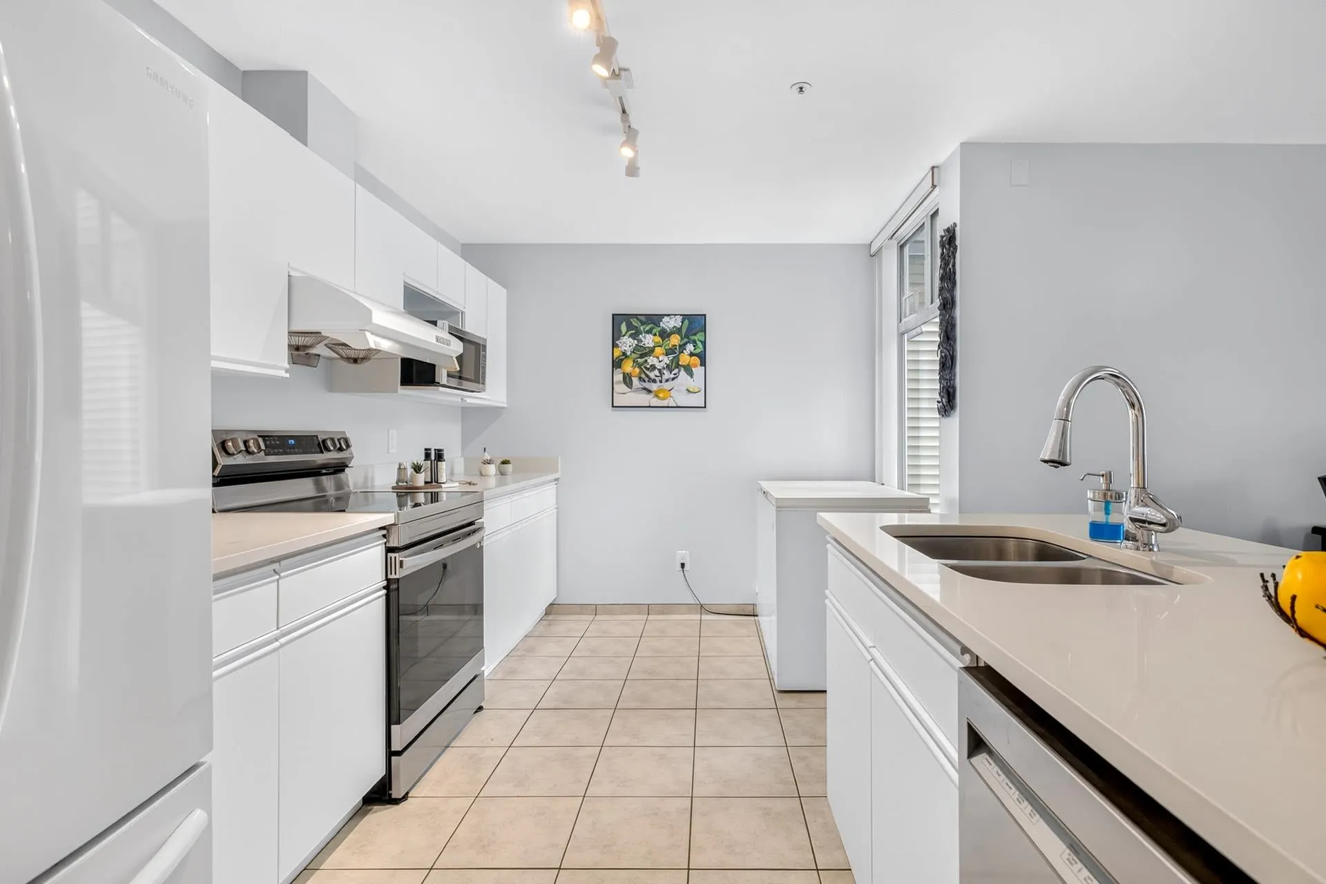 1219 Johnson Street #105