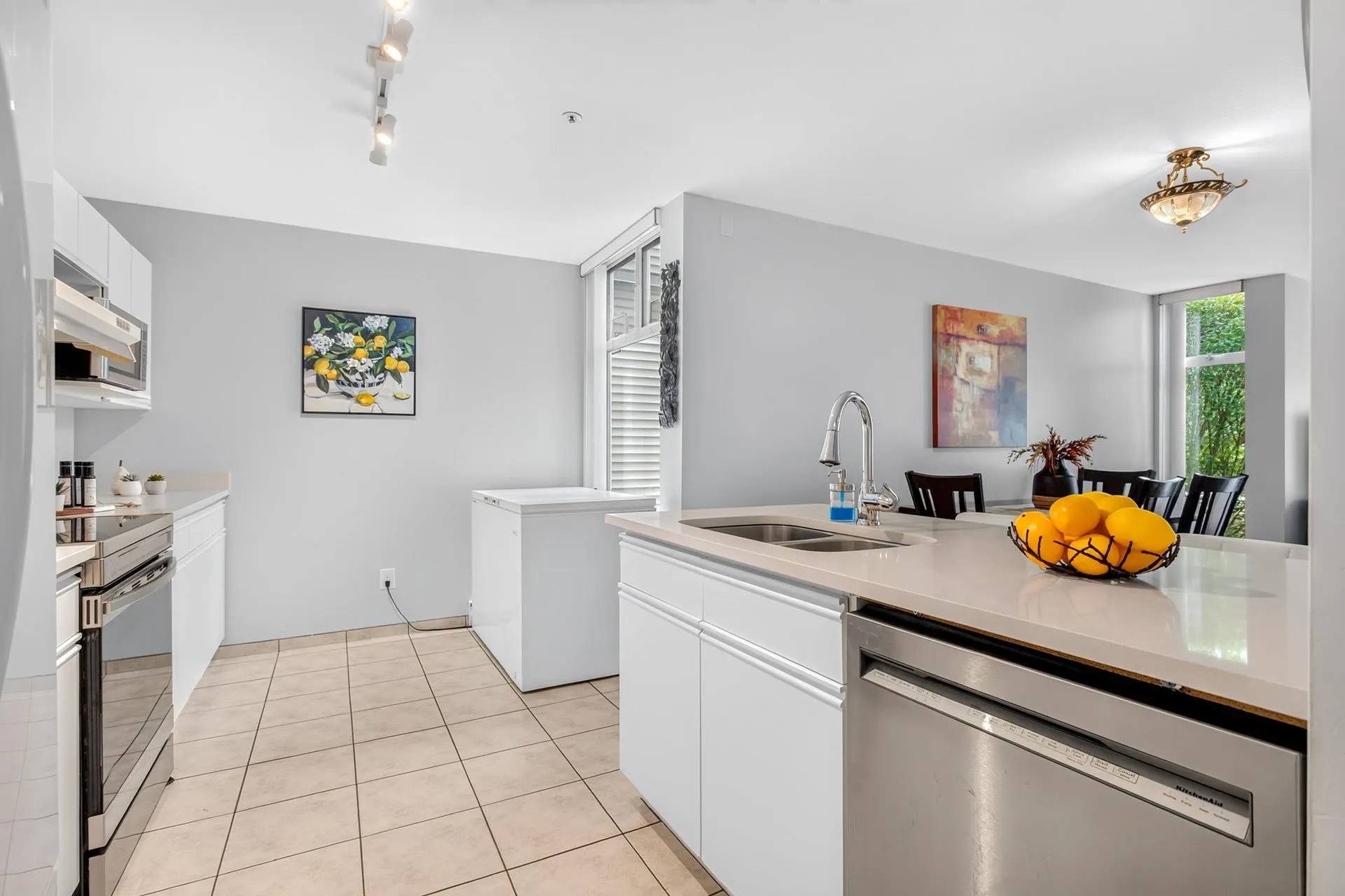 1219 Johnson Street #105