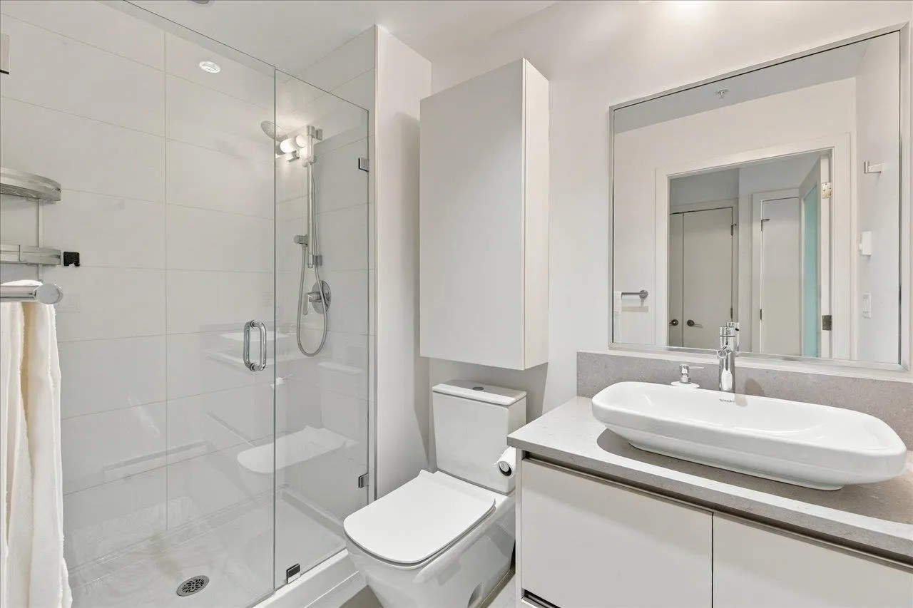 2141 E Hastings Street #401