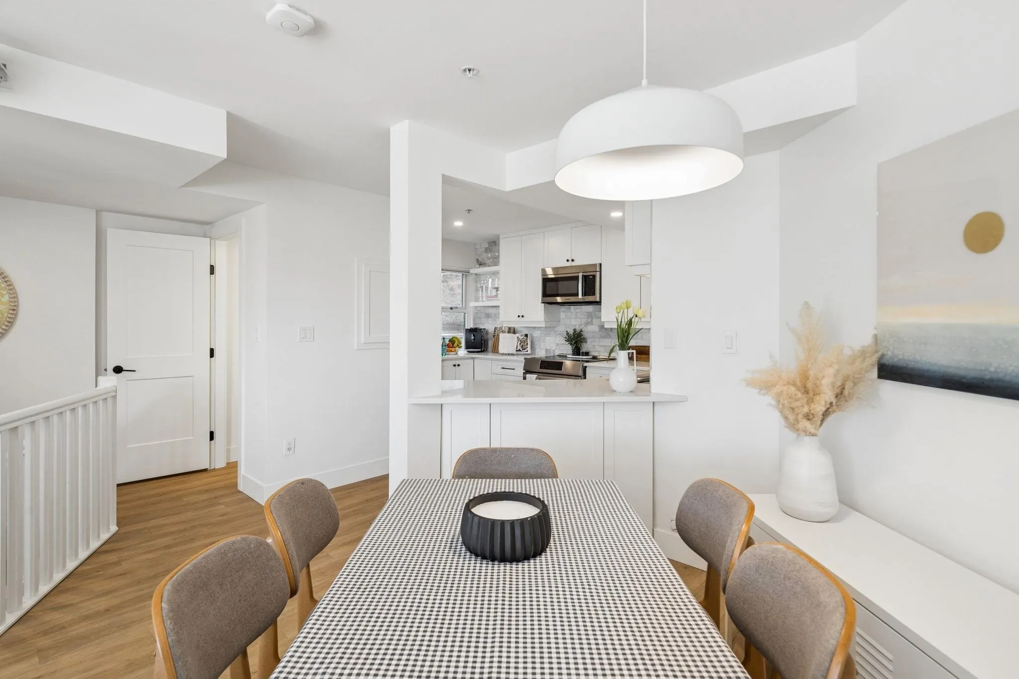 933 W 8th Avenue #103