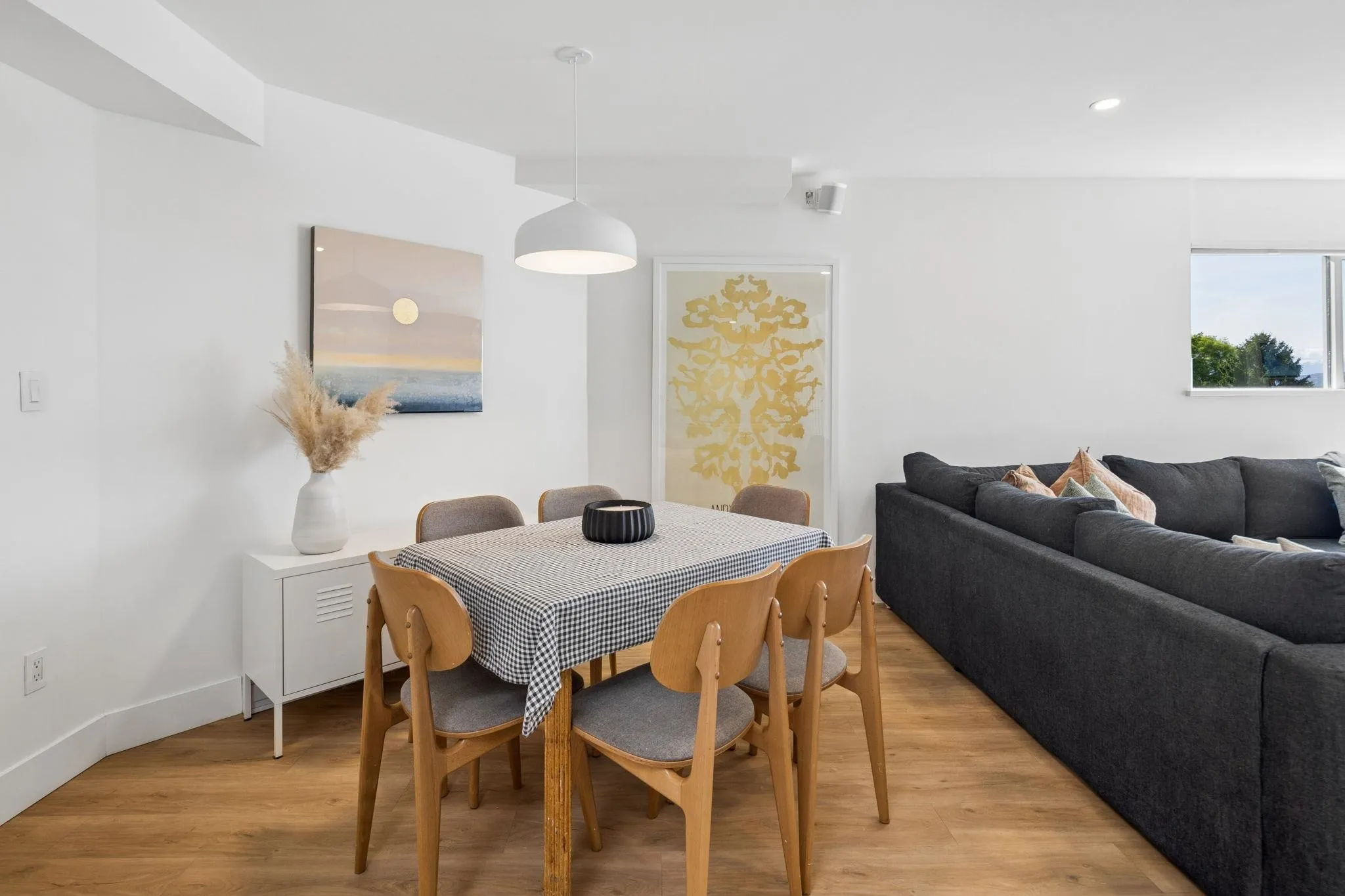 933 W 8th Avenue #103