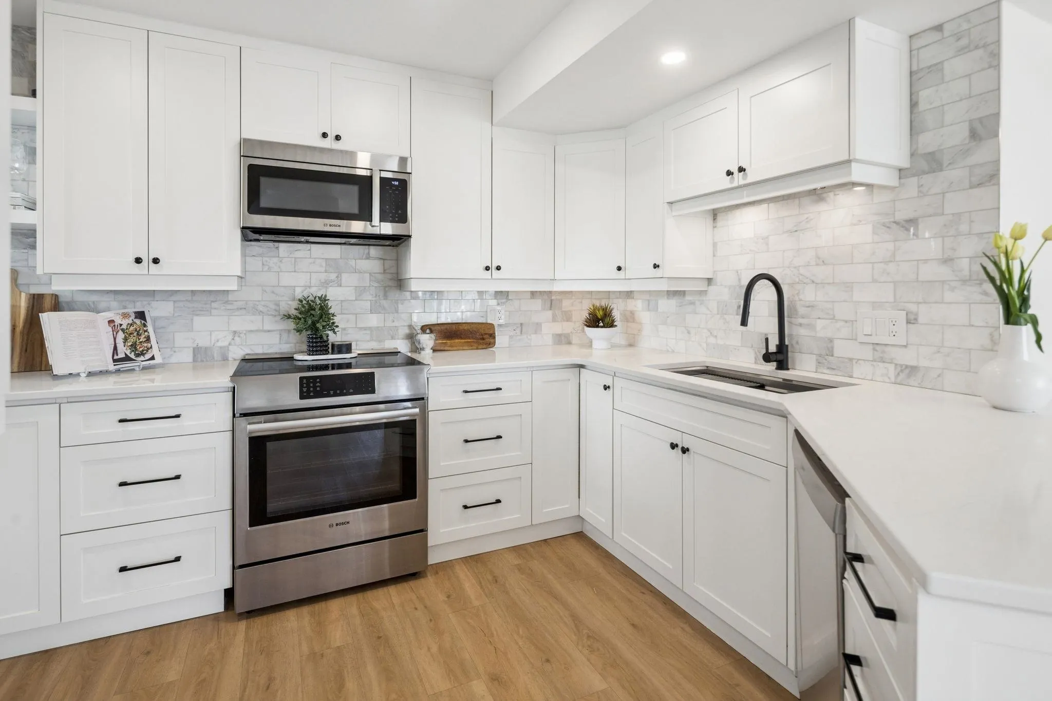 933 W 8th Avenue #103