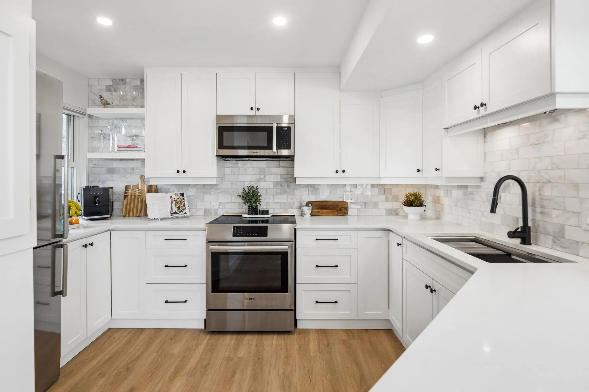 933 W 8th Avenue #103