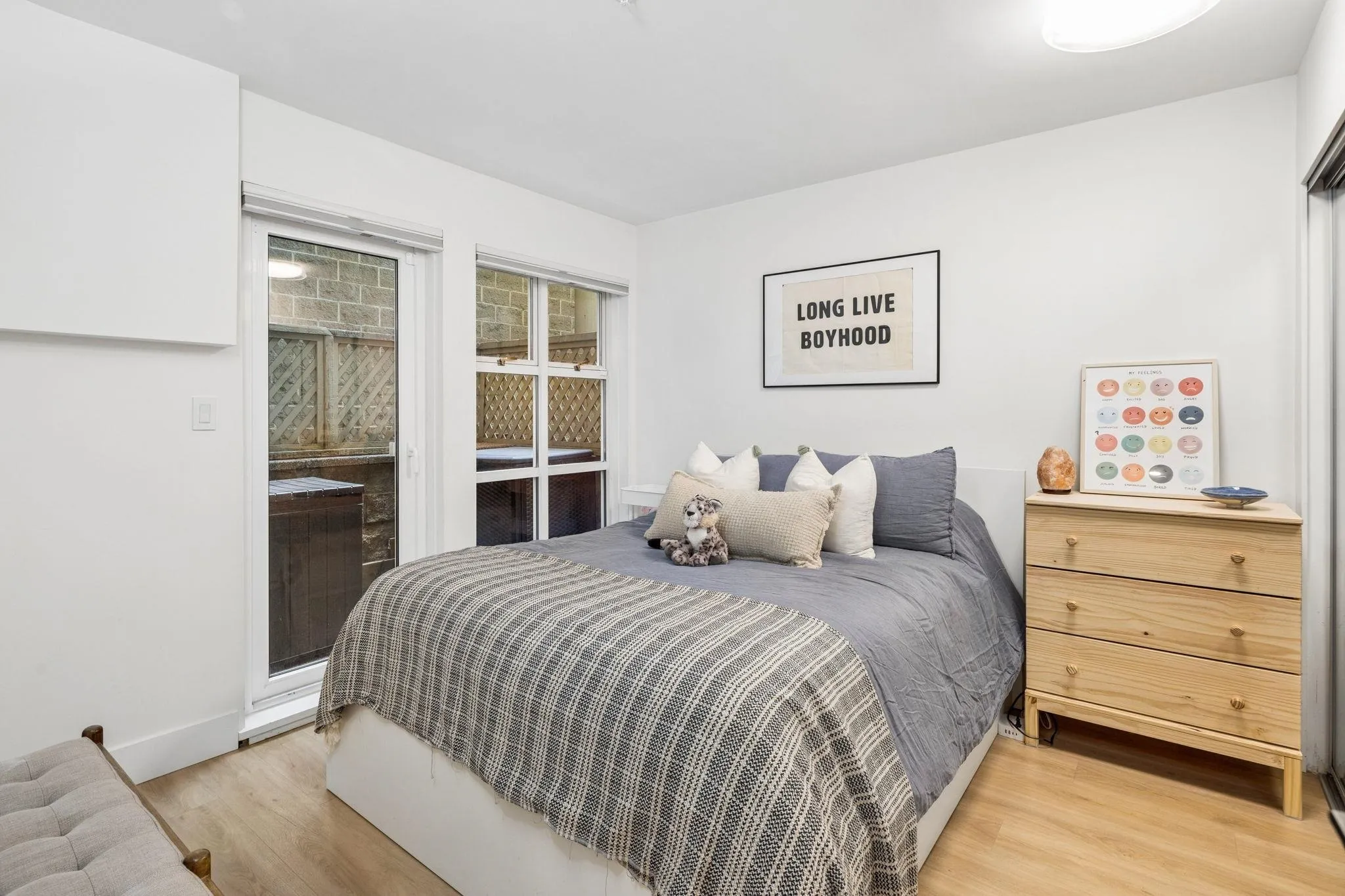 933 W 8th Avenue #103