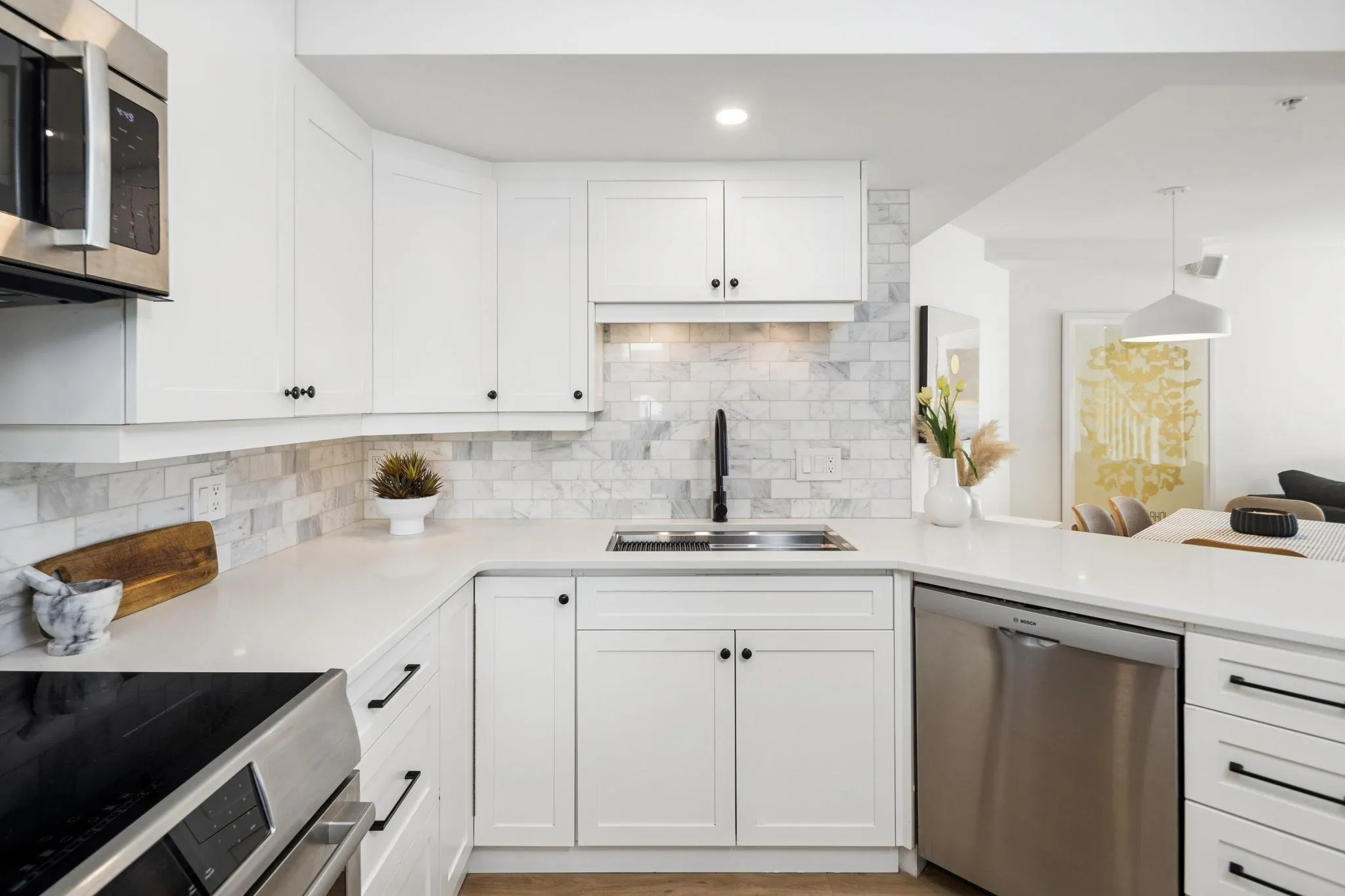 933 W 8th Avenue #103