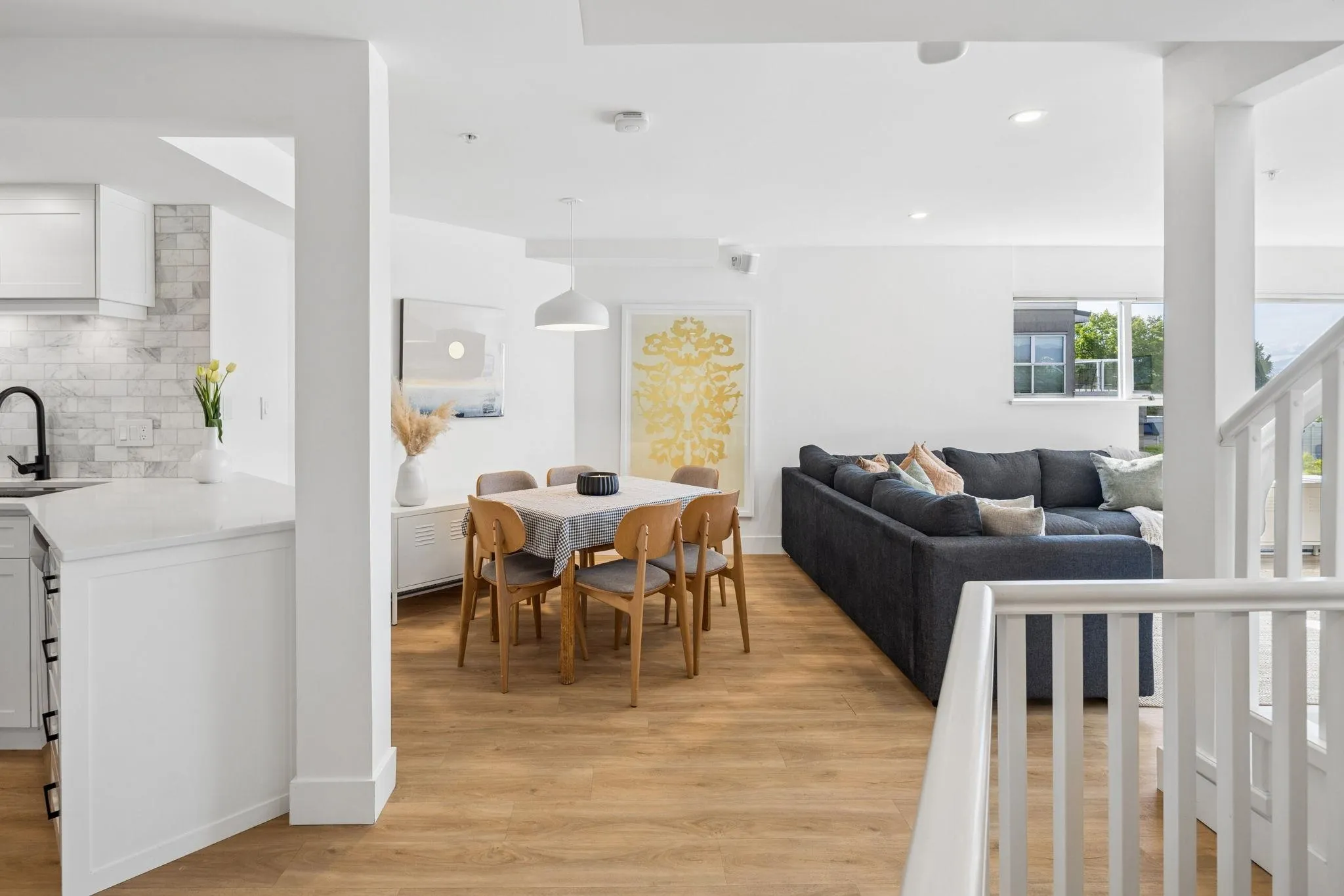 933 W 8th Avenue #103