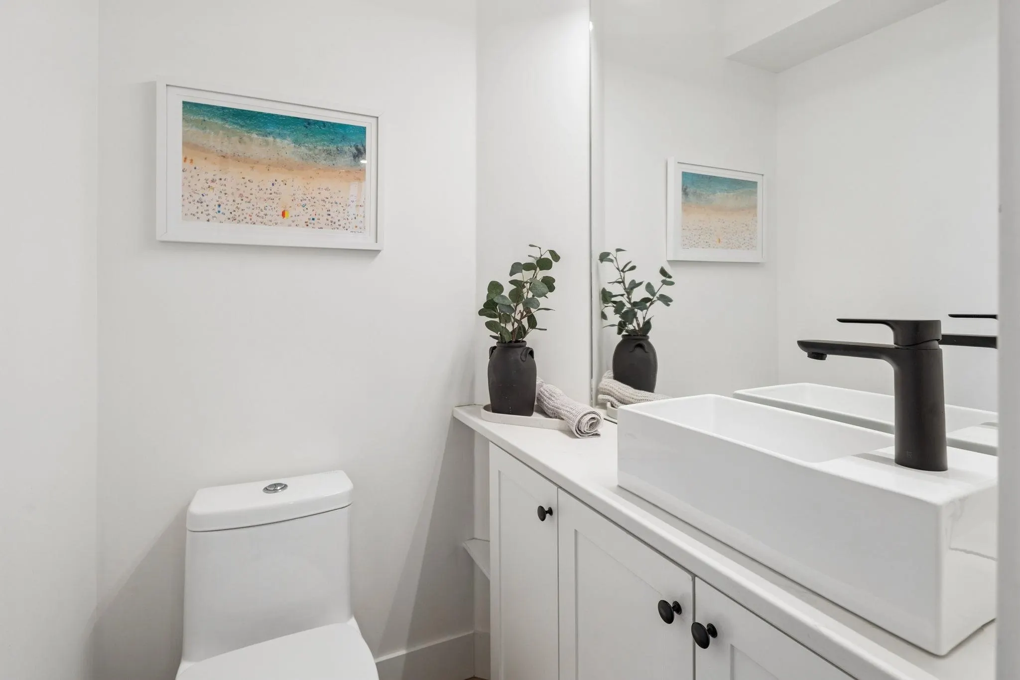 933 W 8th Avenue #103