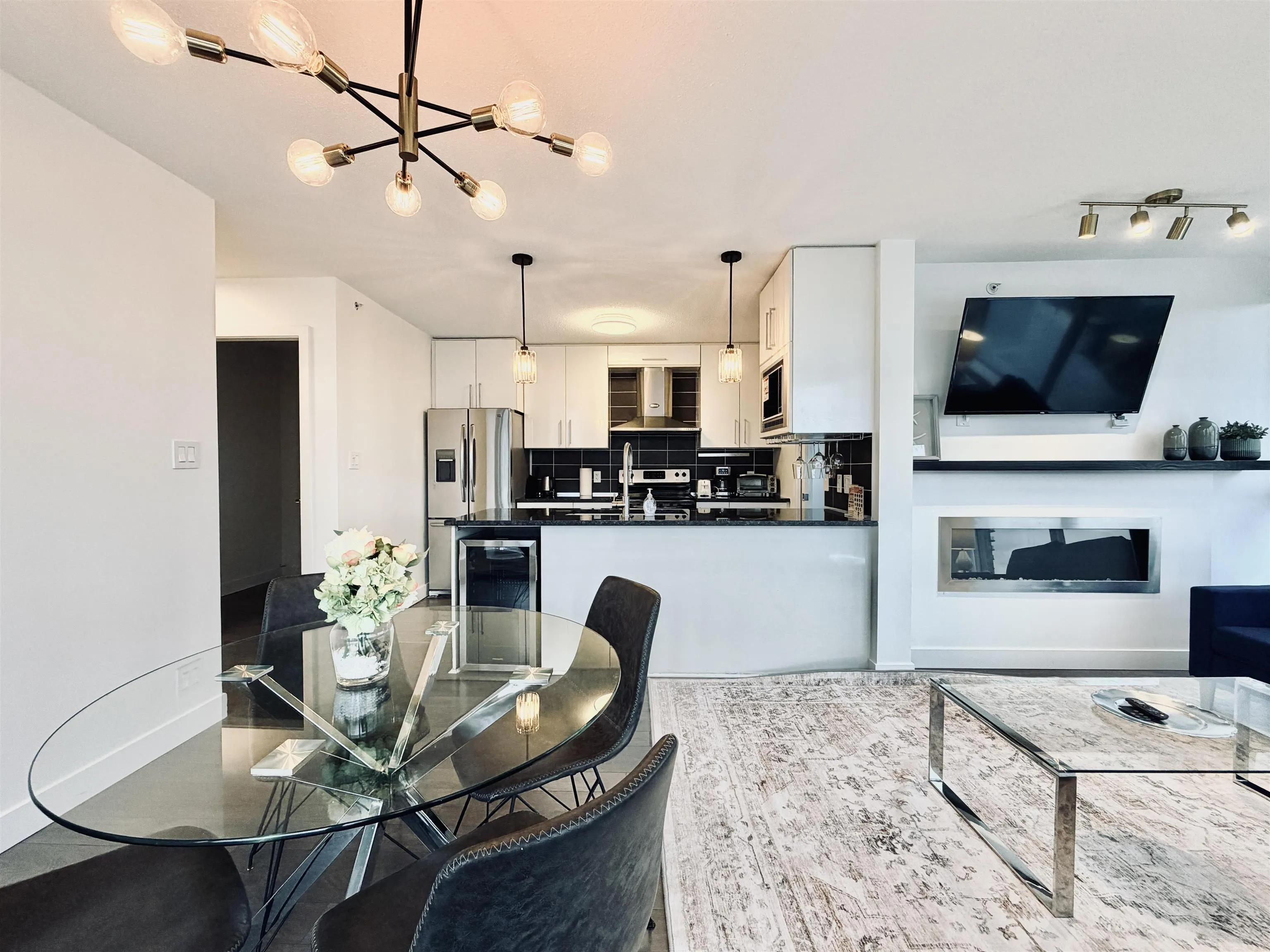 689 Abbott Street #2705