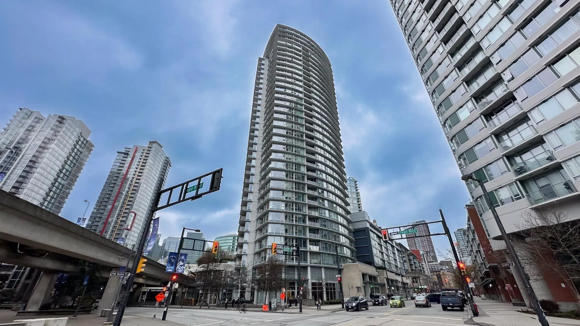 689 Abbott Street #2705