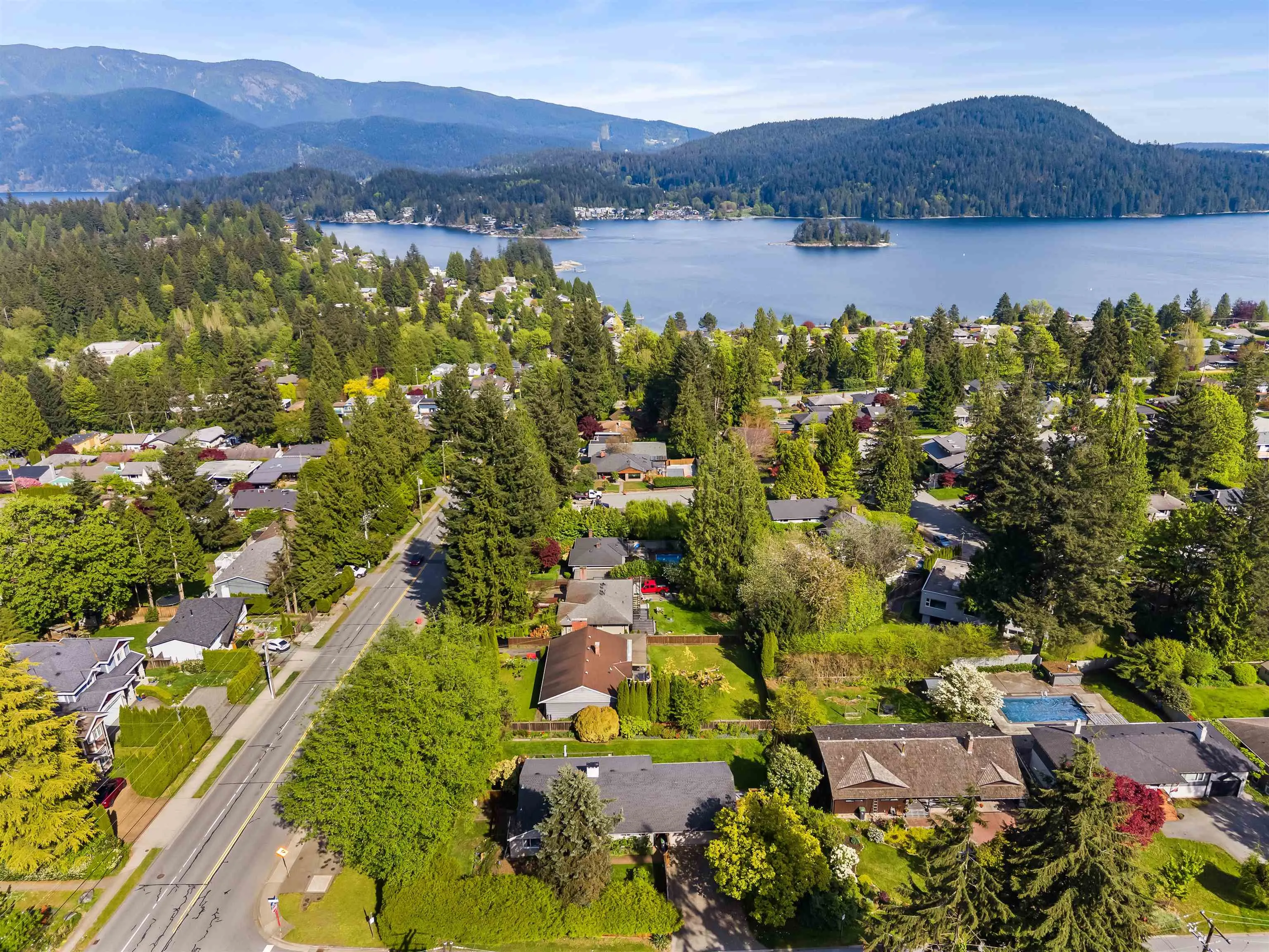 998 Fairway Drive