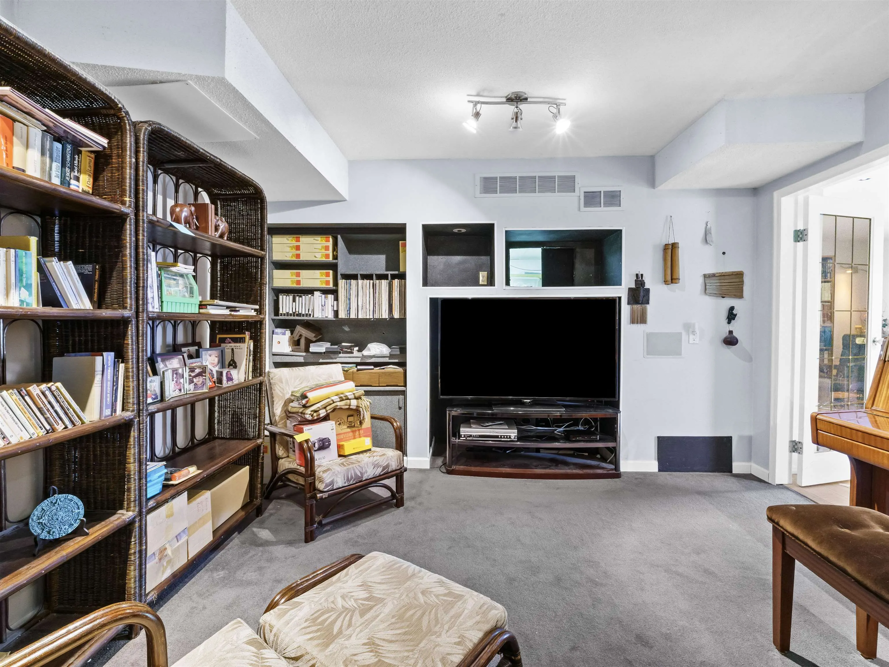 998 Fairway Drive