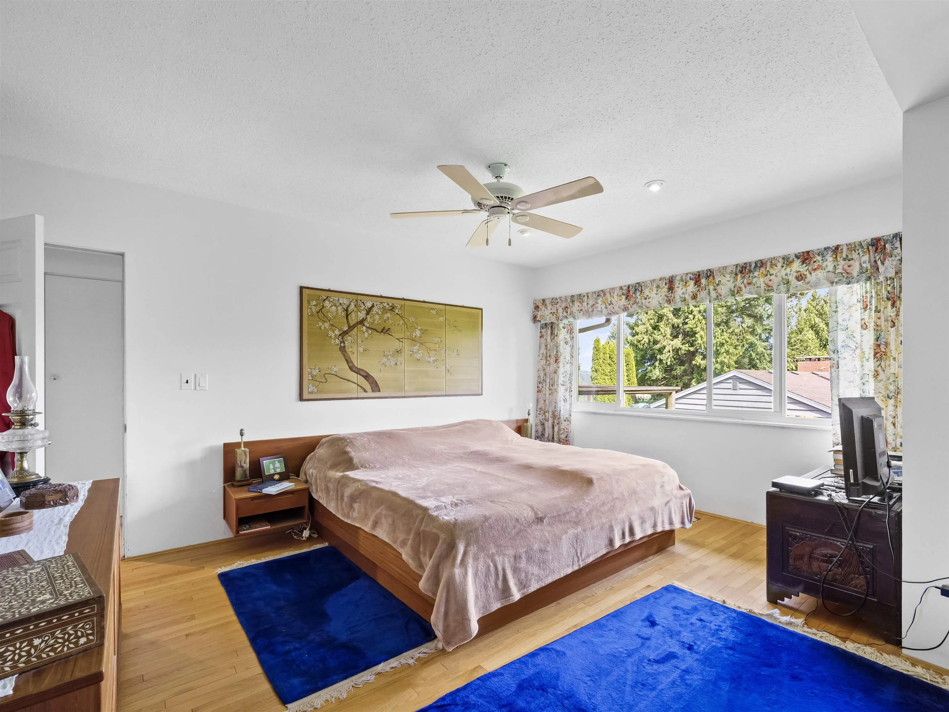 998 Fairway Drive