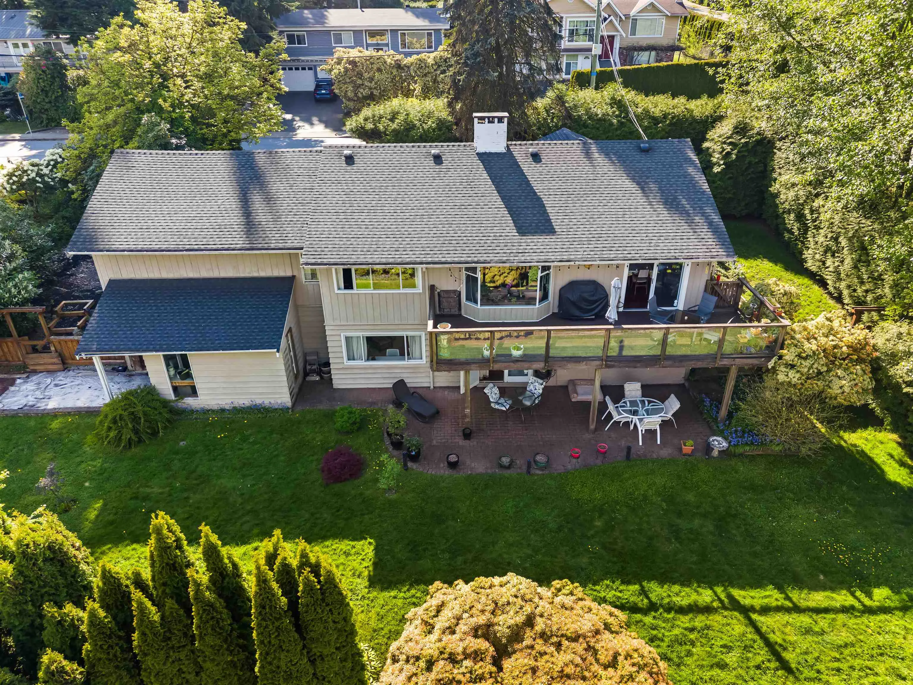998 Fairway Drive