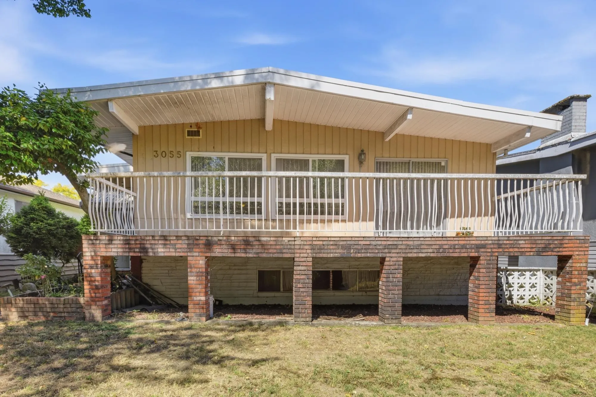 3055 Rosemont Drive
