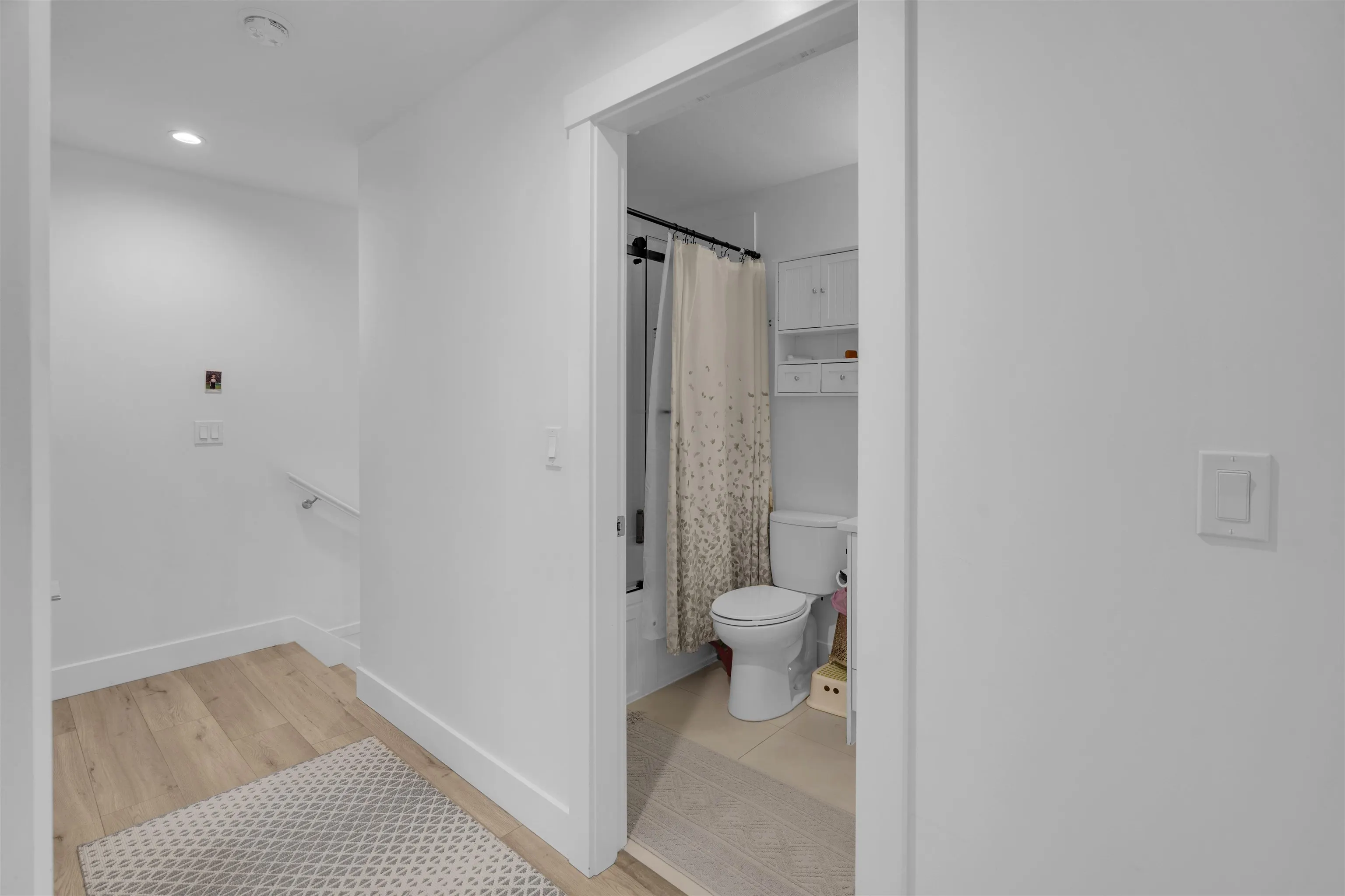 16433 19 Avenue #42