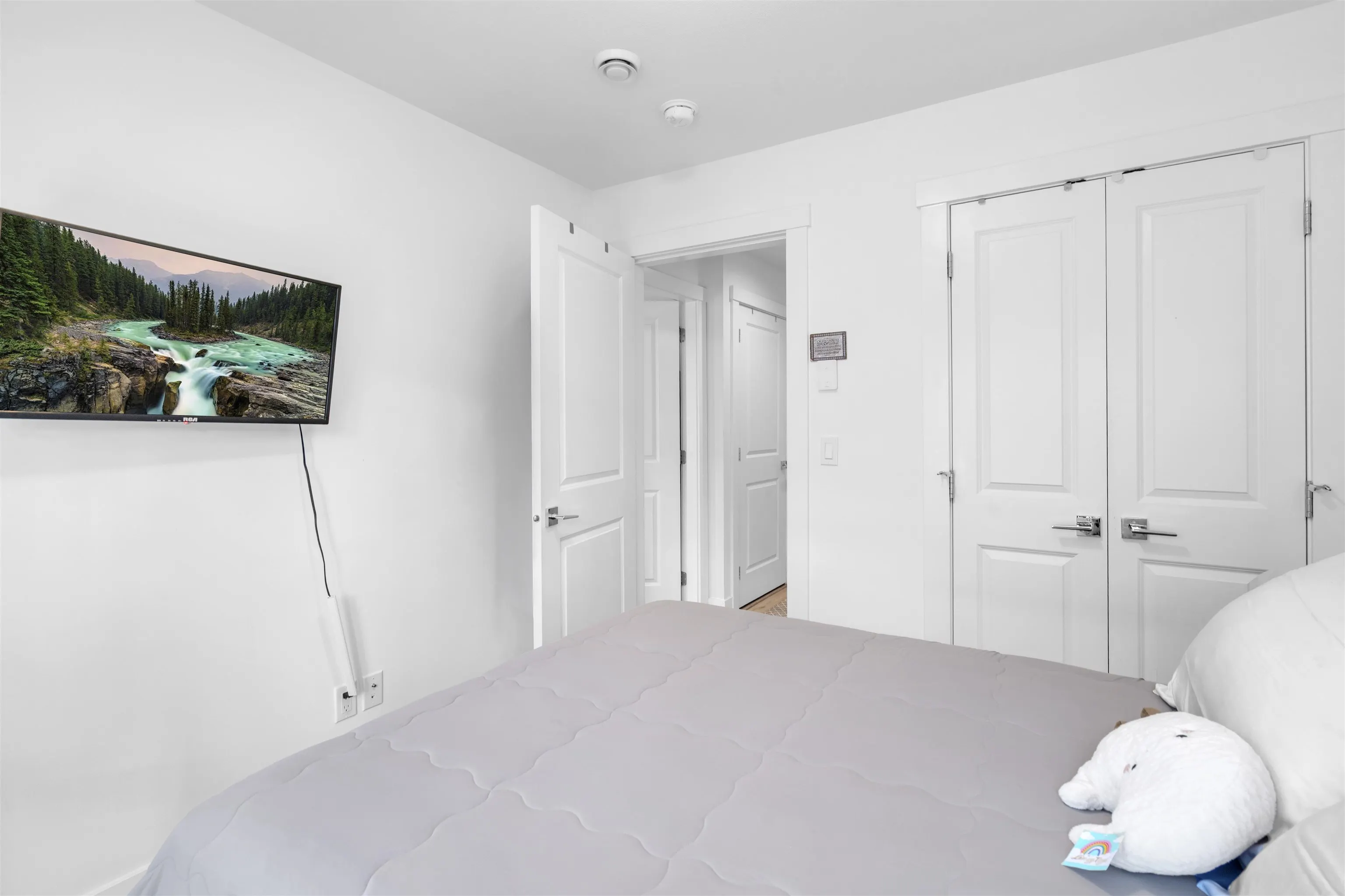 16433 19 Avenue #42