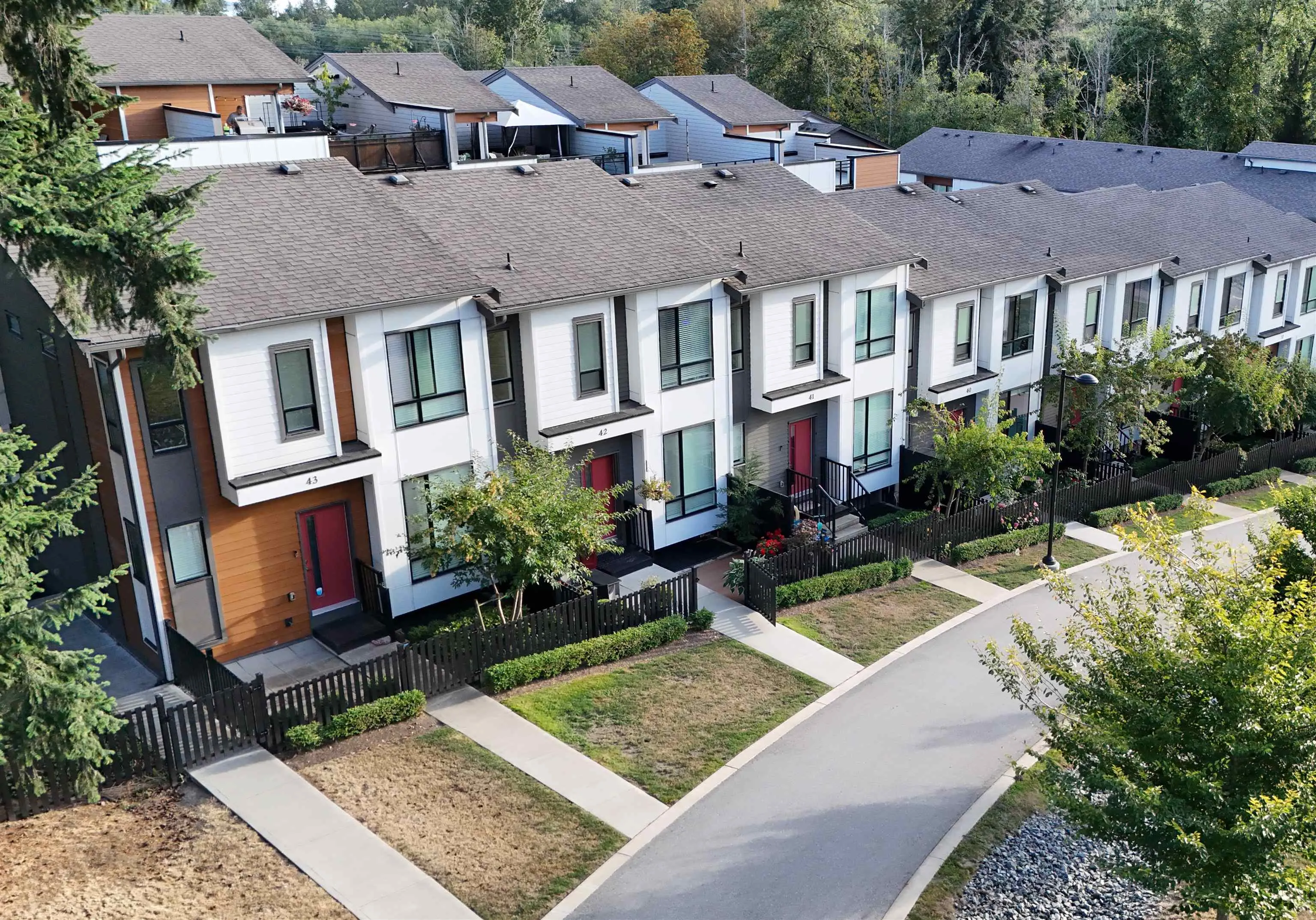 16433 19 Avenue #42