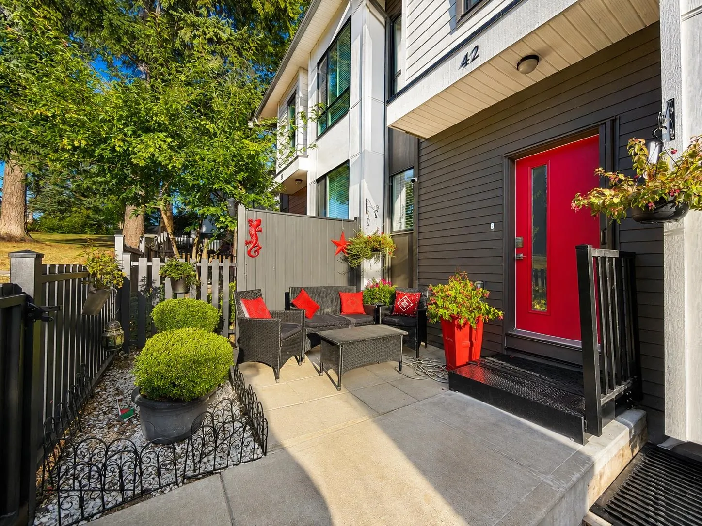 16433 19 Avenue #42
