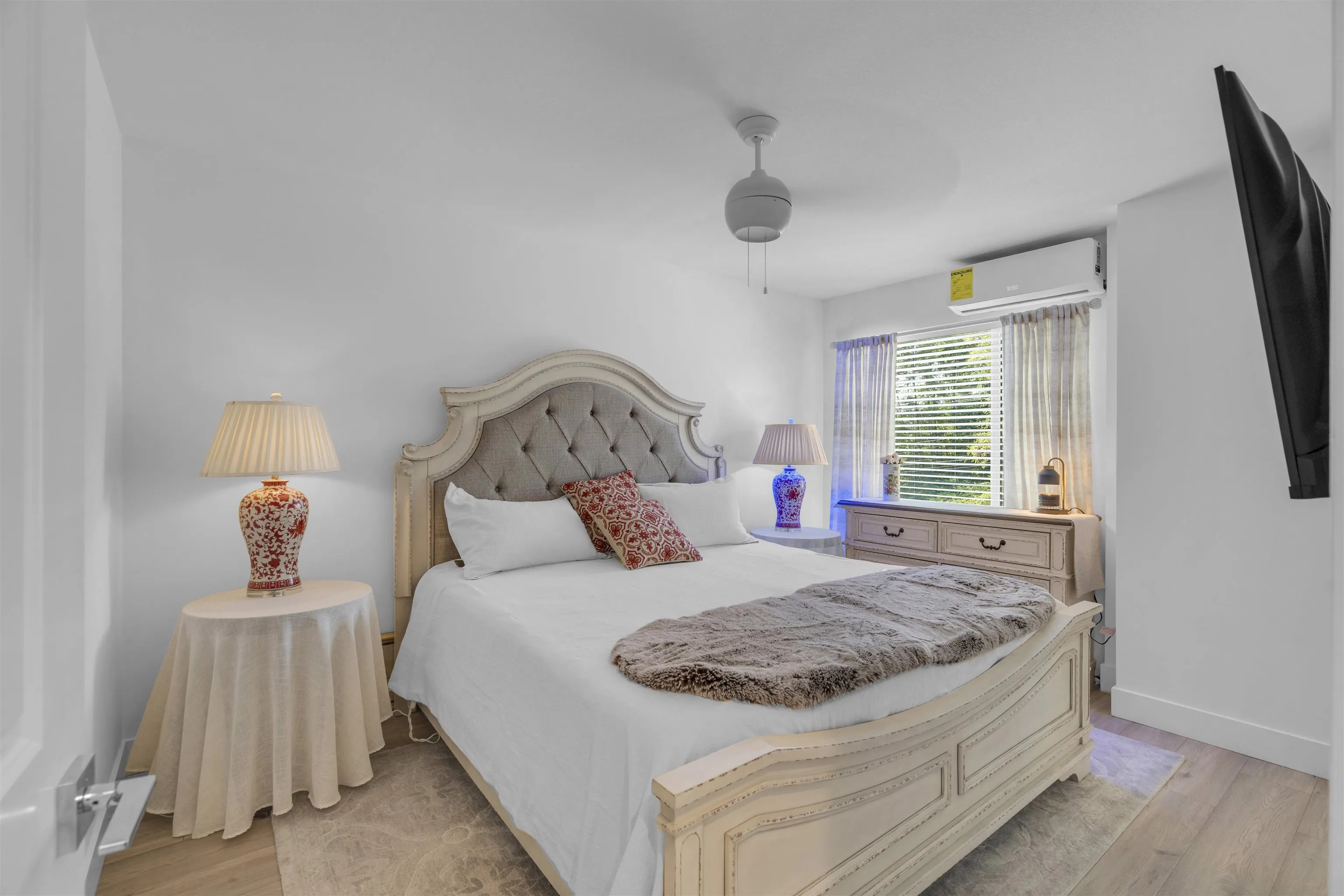 16433 19 Avenue #42
