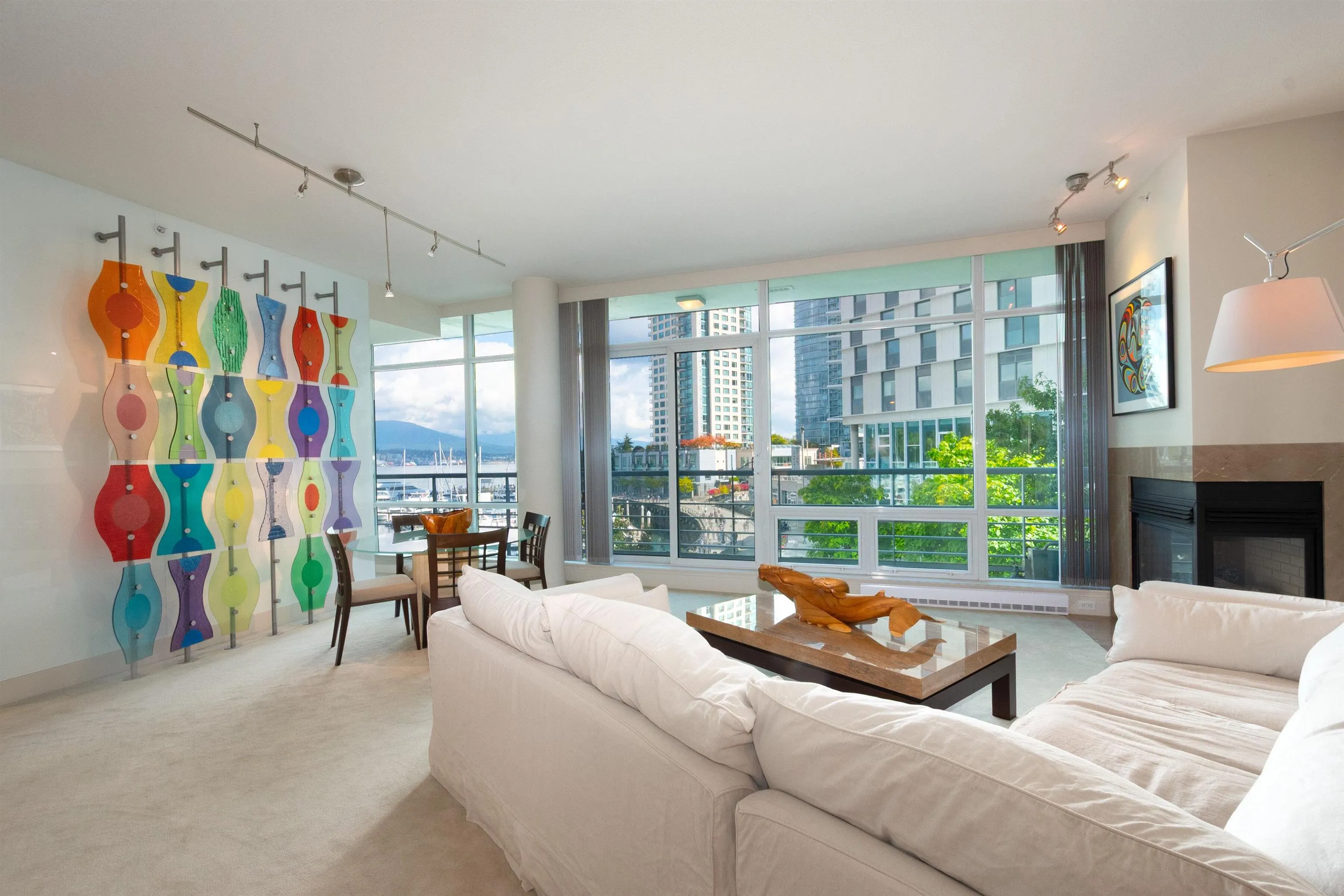 499 Broughton Street #203