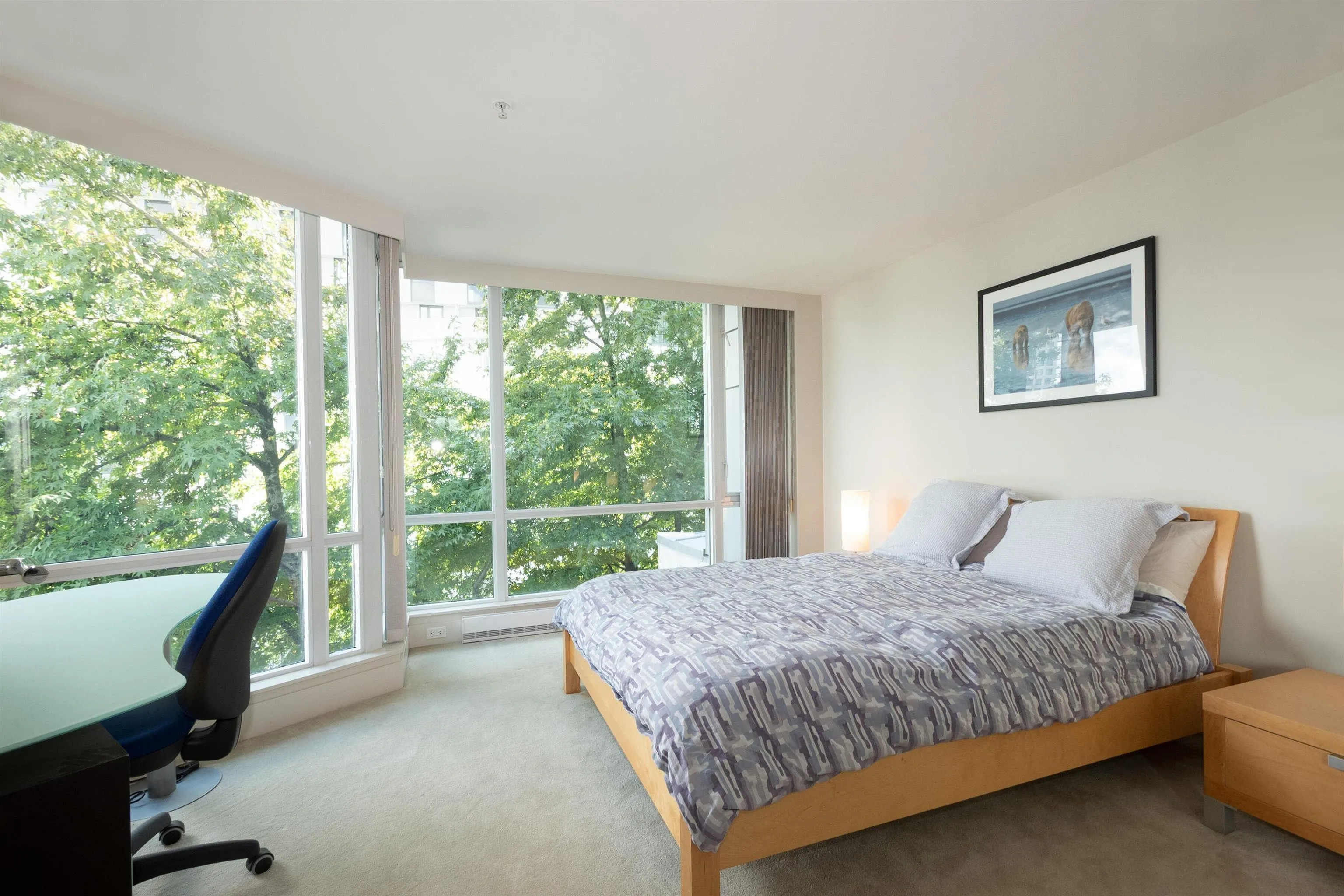 499 Broughton Street #203