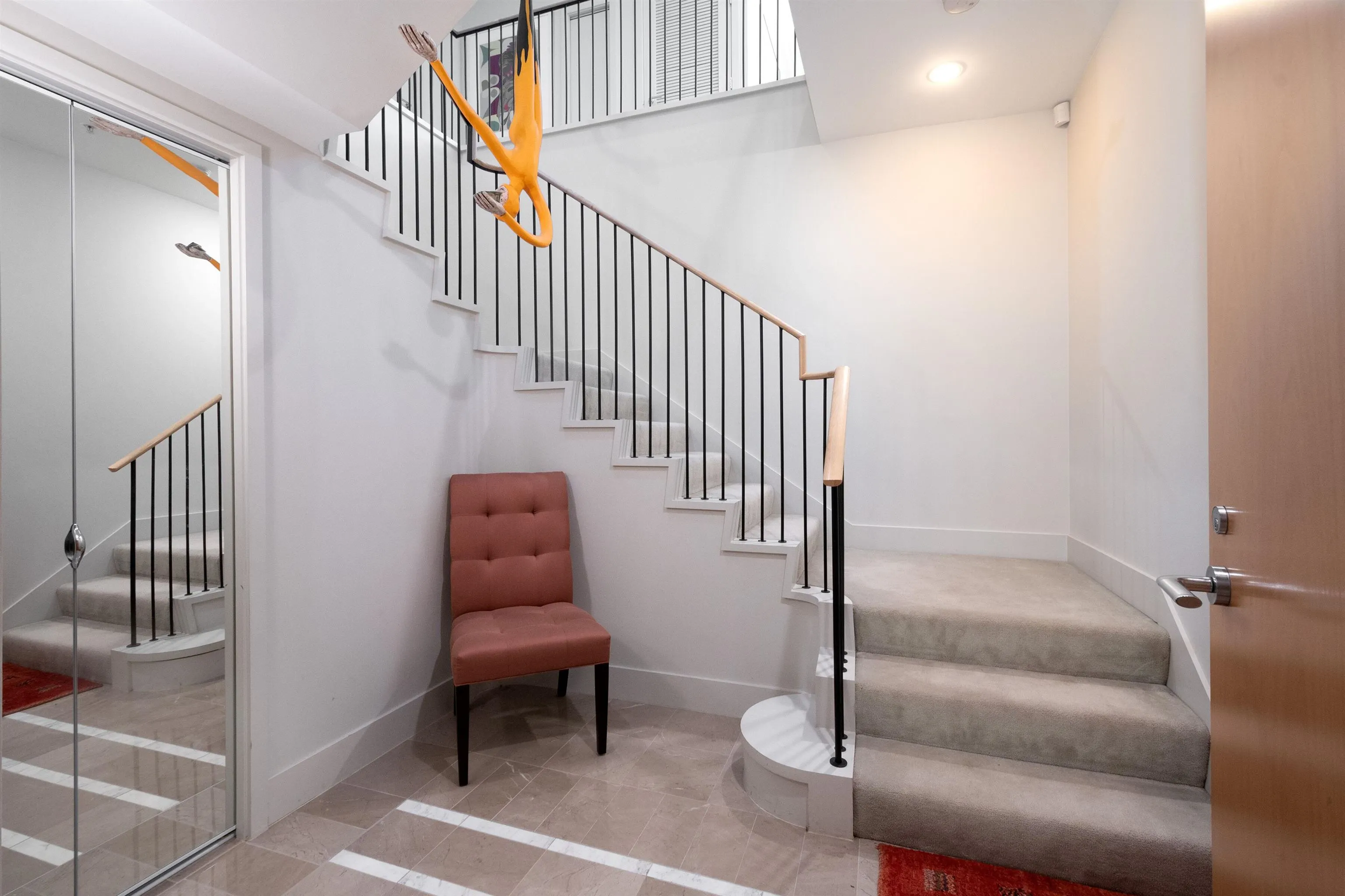 499 Broughton Street #203