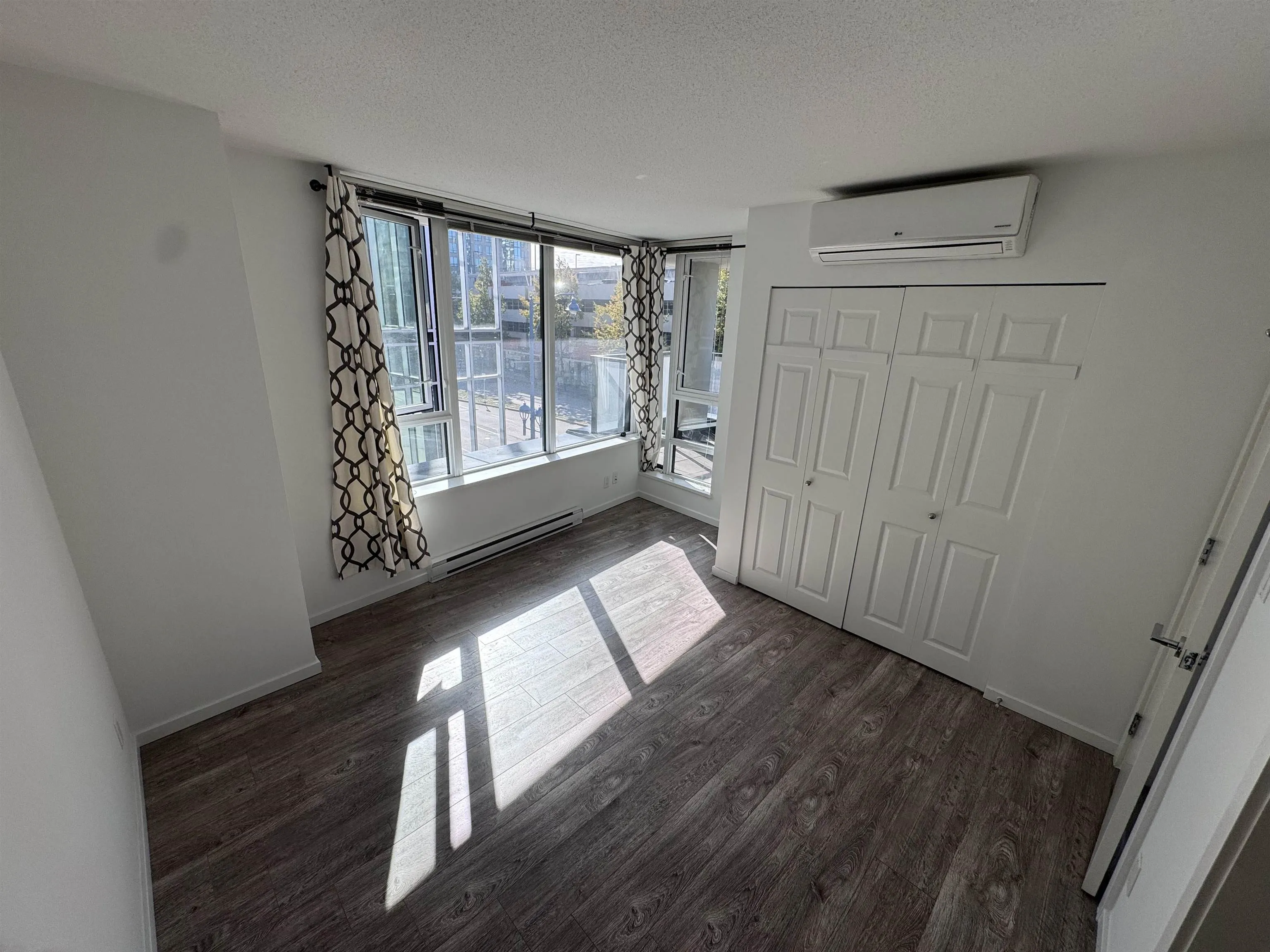 7788 Ackroyd Road #303