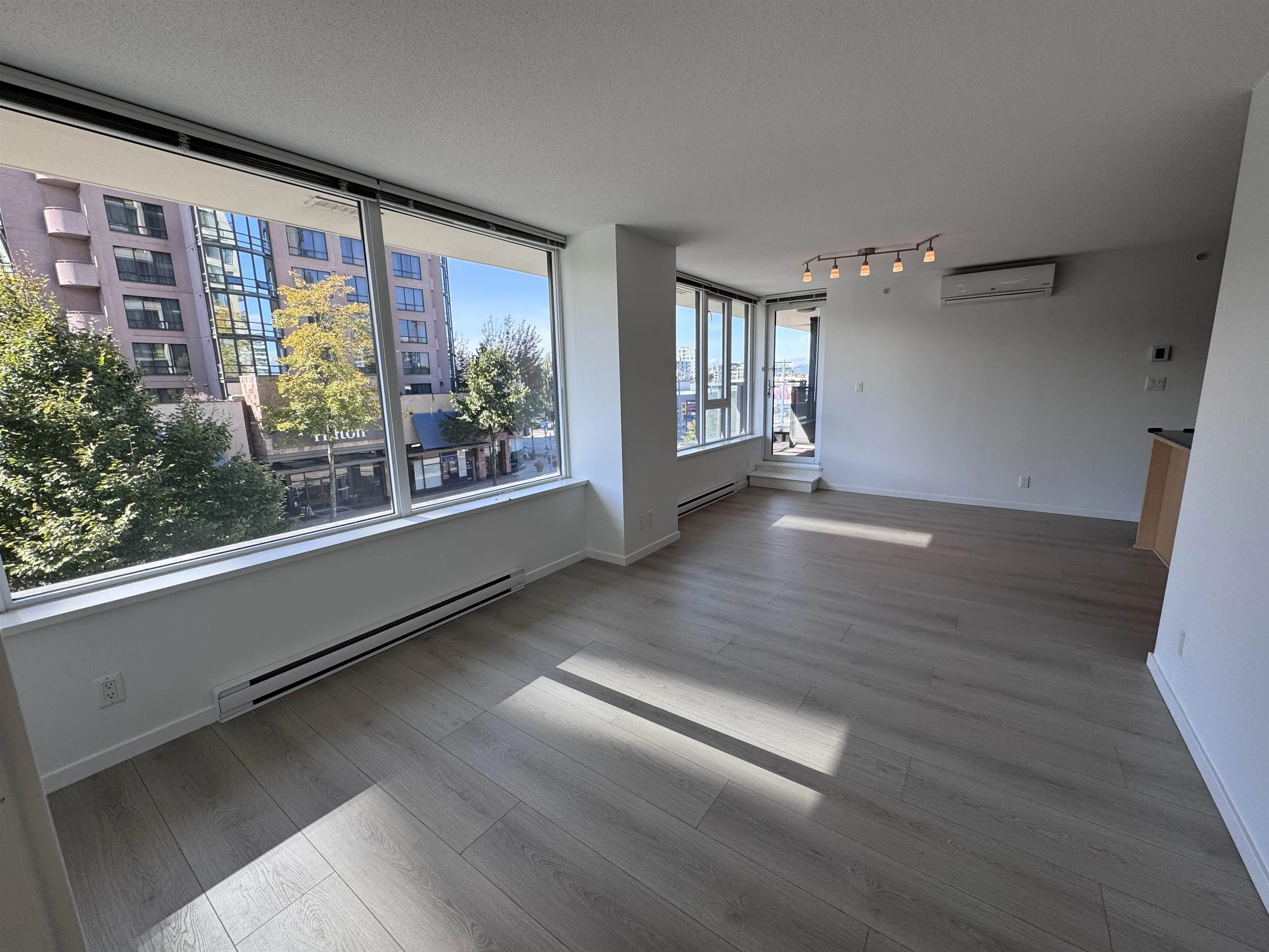 7788 Ackroyd Road #303