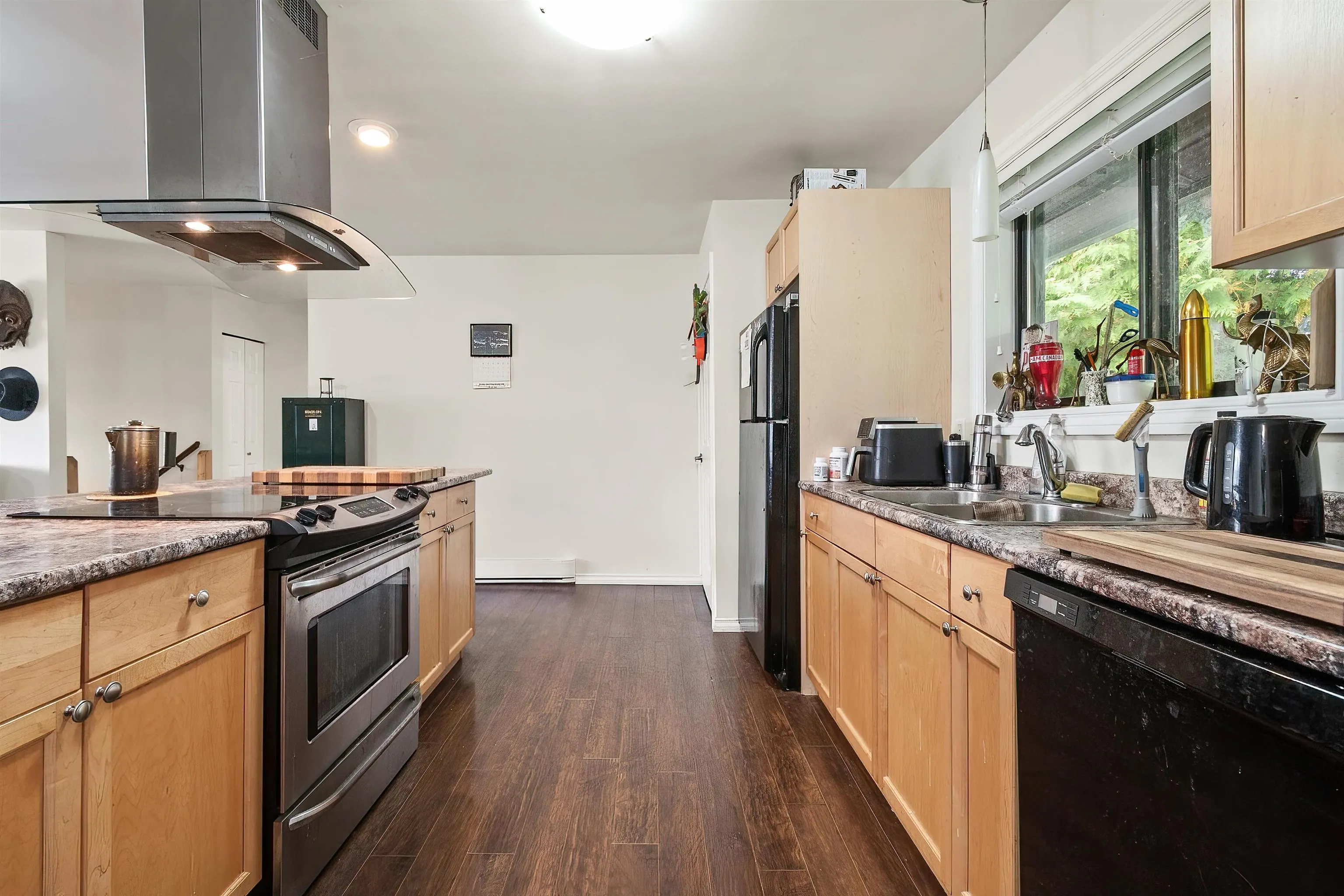 8792 Bellevue Drive