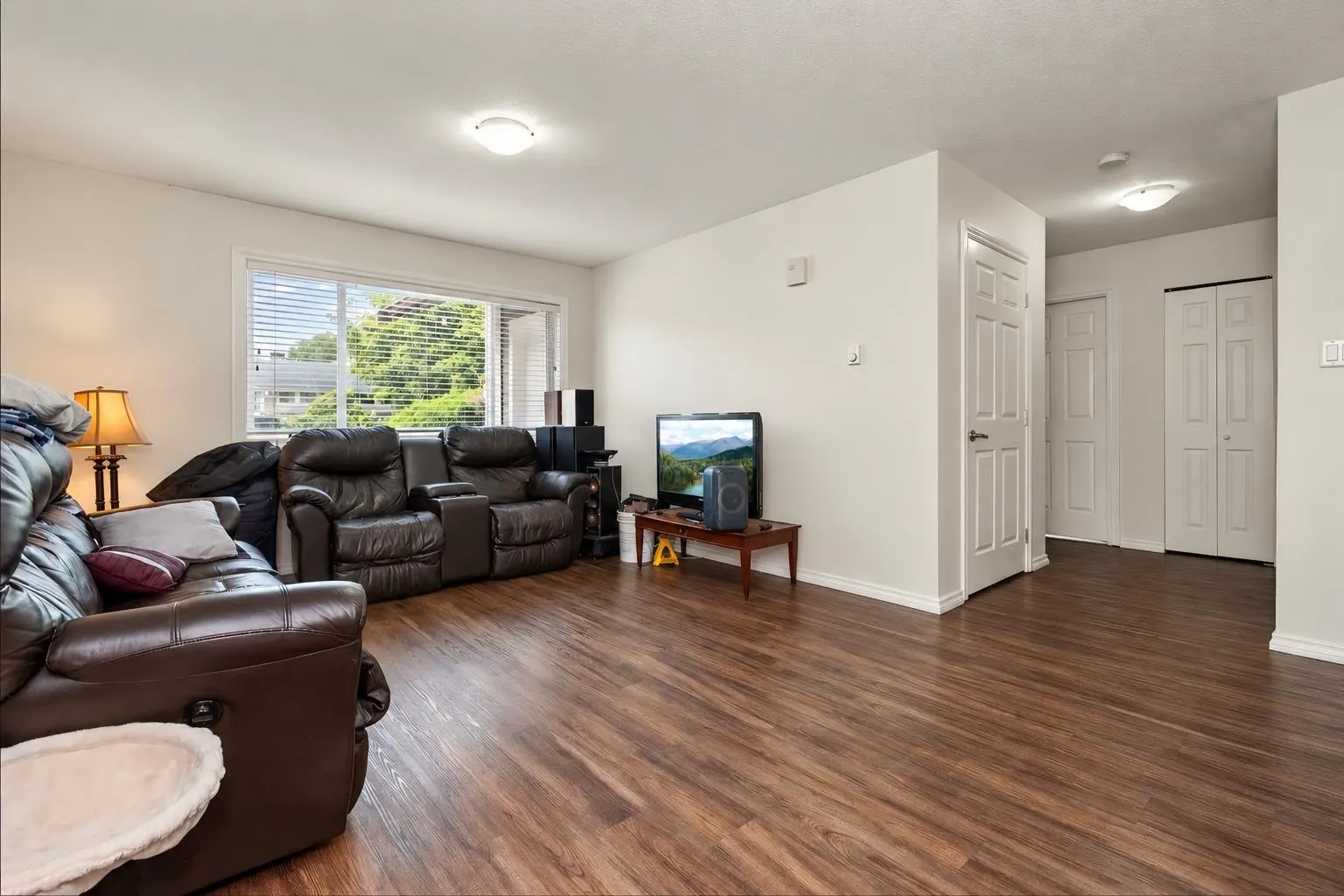 8792 Bellevue Drive