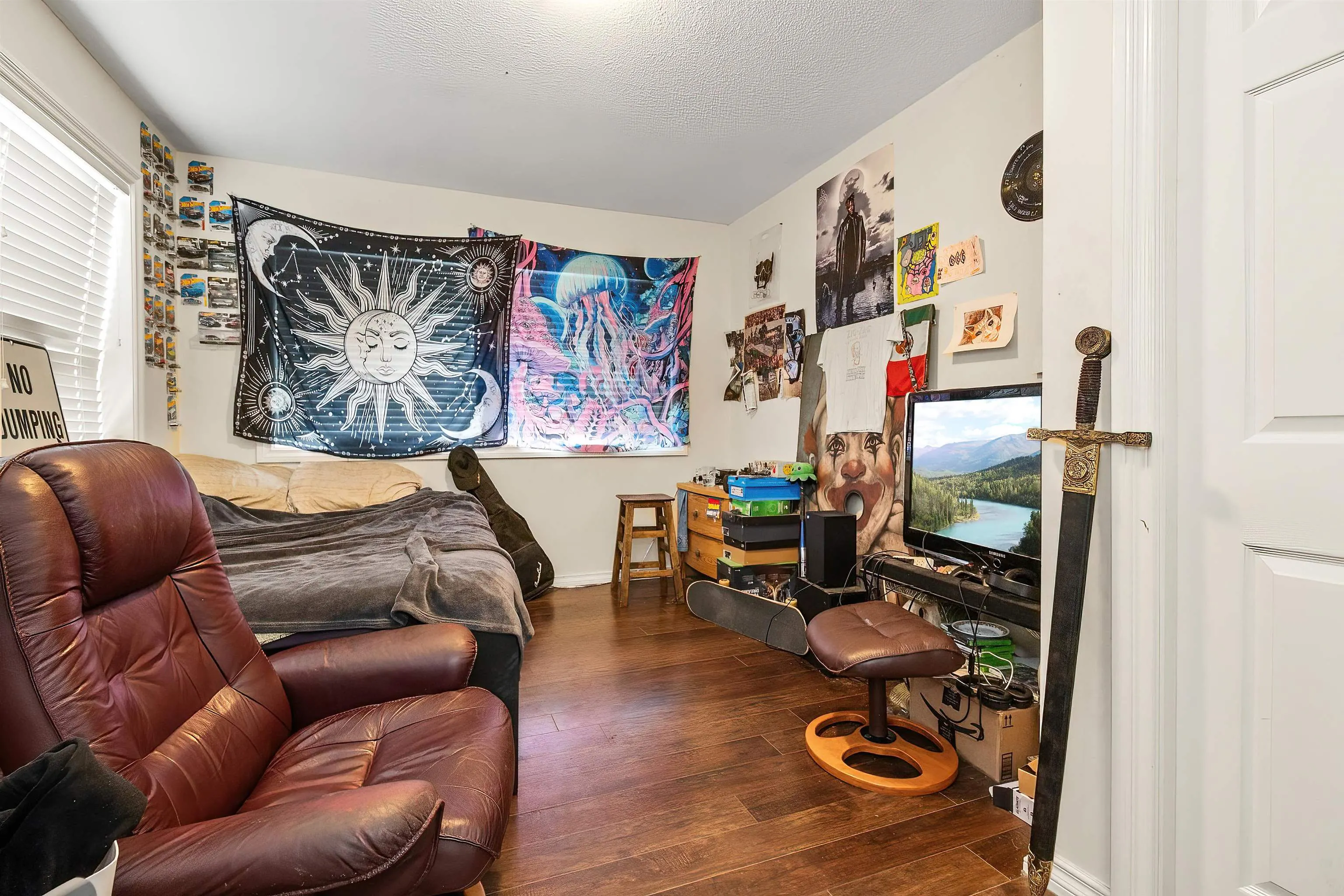 8792 Bellevue Drive