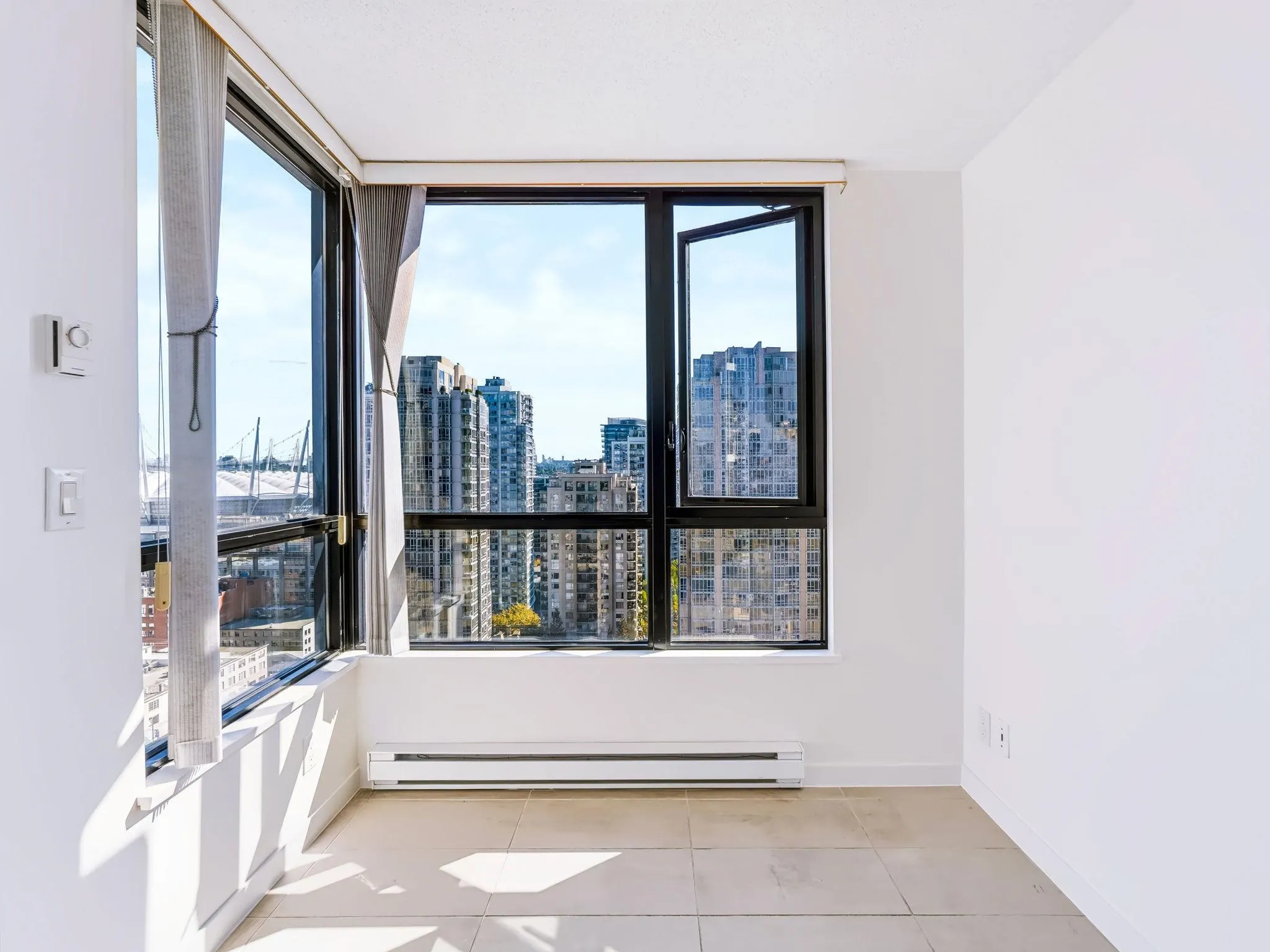 977 Mainland Street #2105