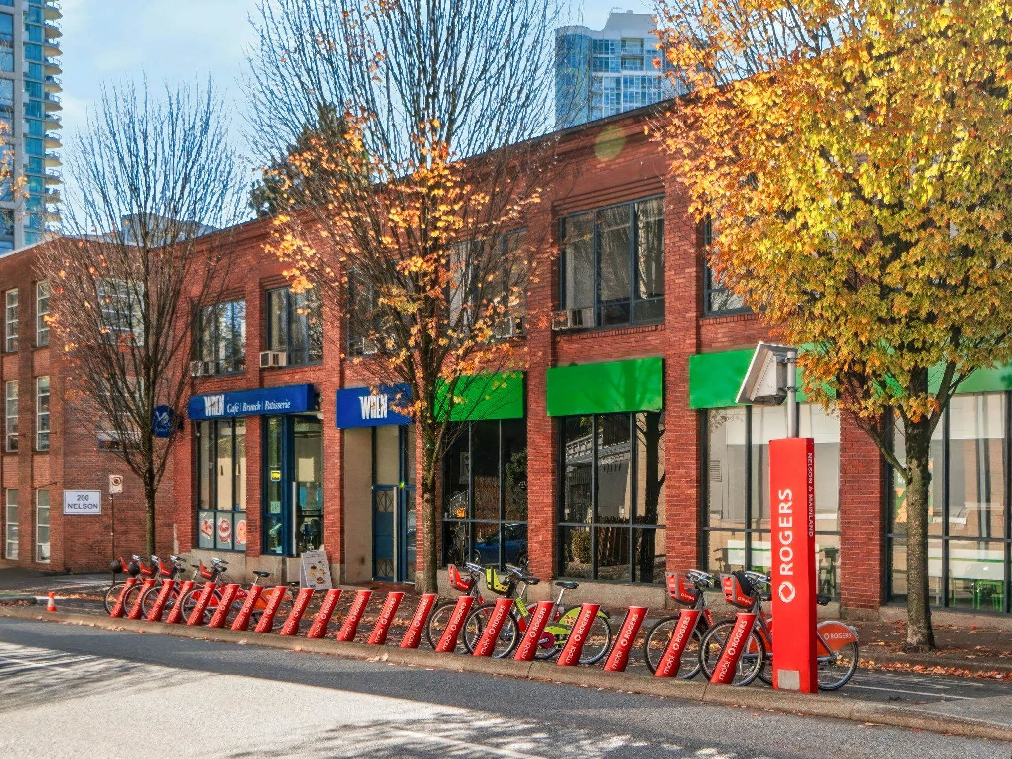 977 Mainland Street #2105