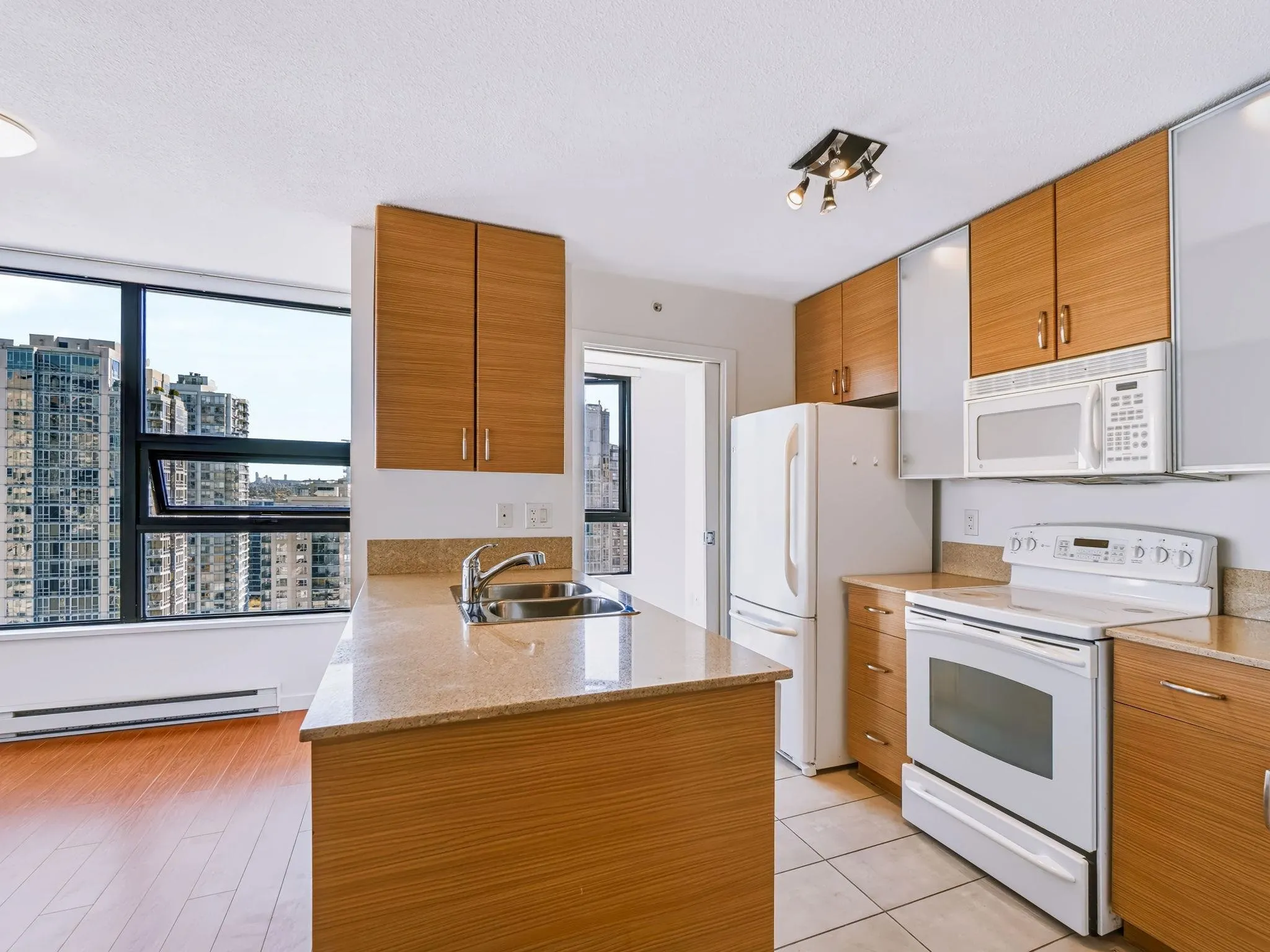 977 Mainland Street #2105