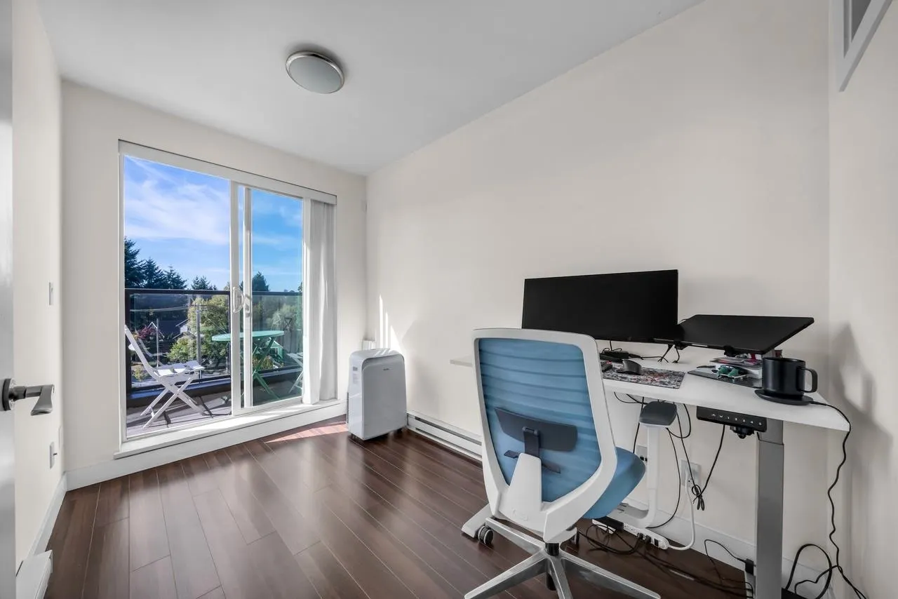 1239 Kingsway #PH7