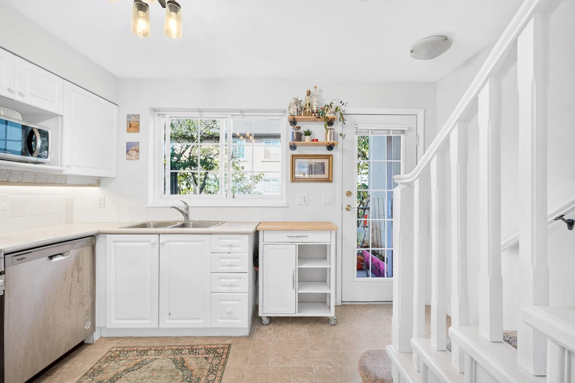 1561 Booth Avenue #10