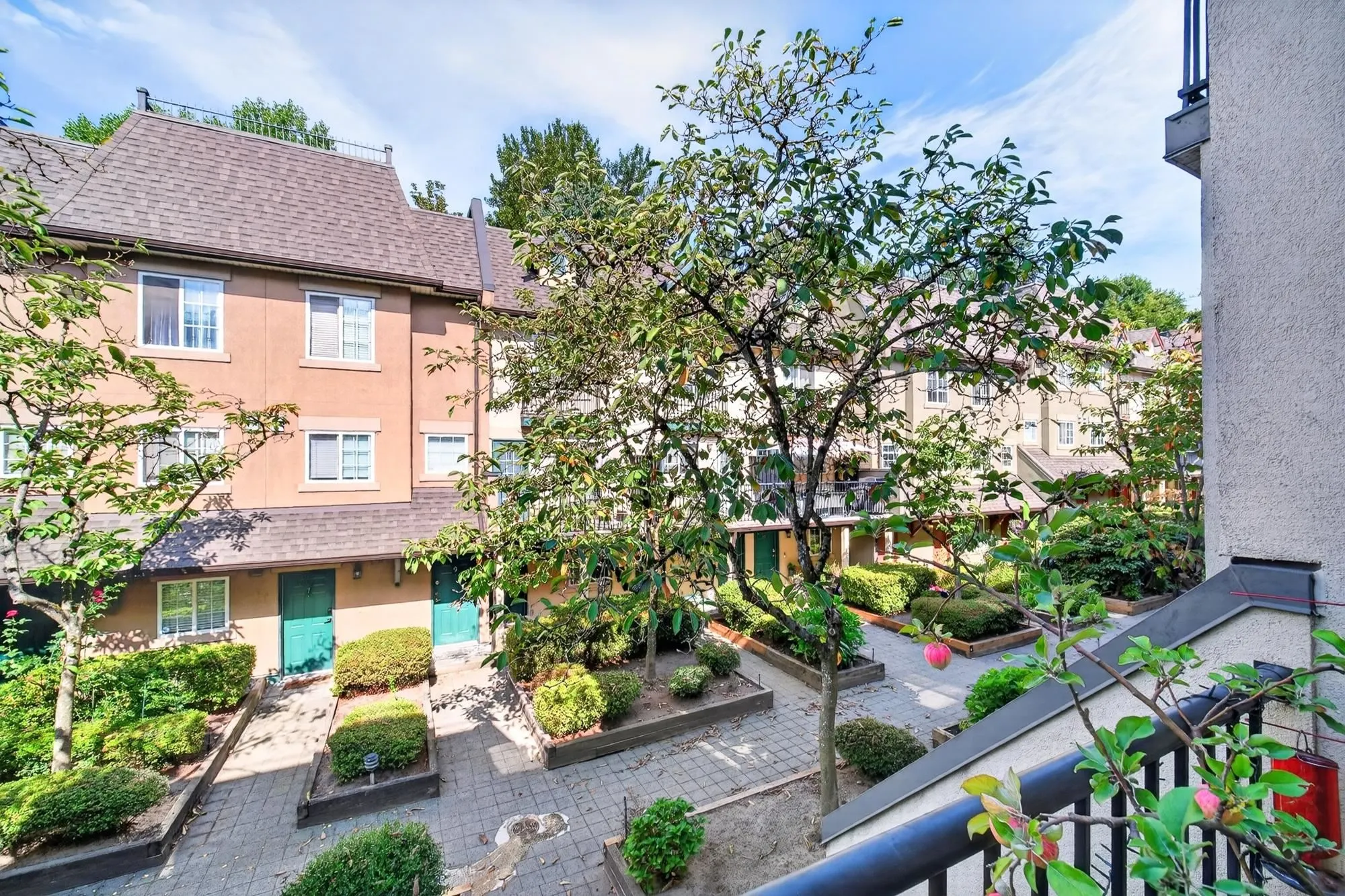 1561 Booth Avenue #10