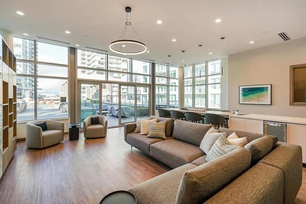 15165 Thrift Avenue #1006