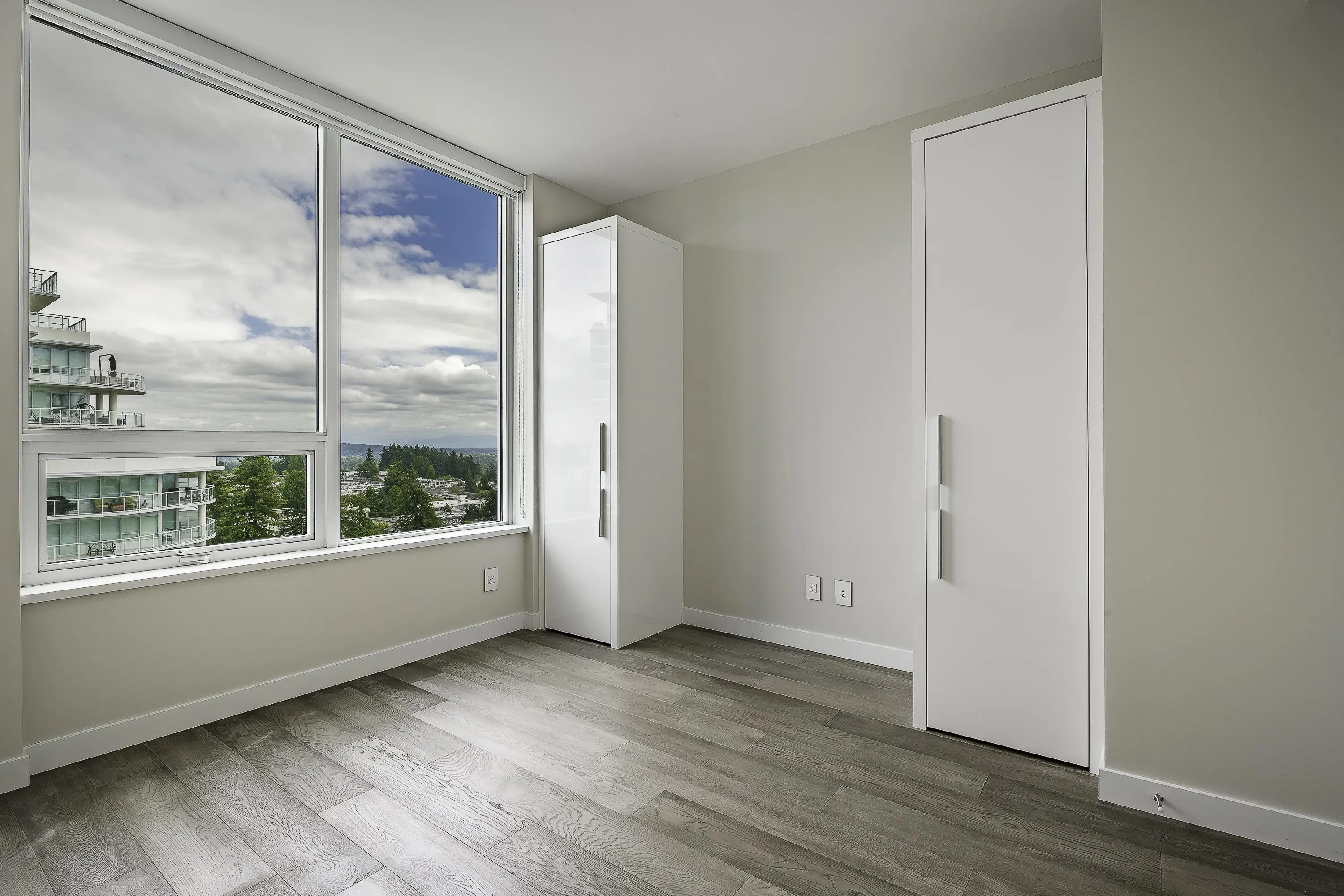15165 Thrift Avenue #1006
