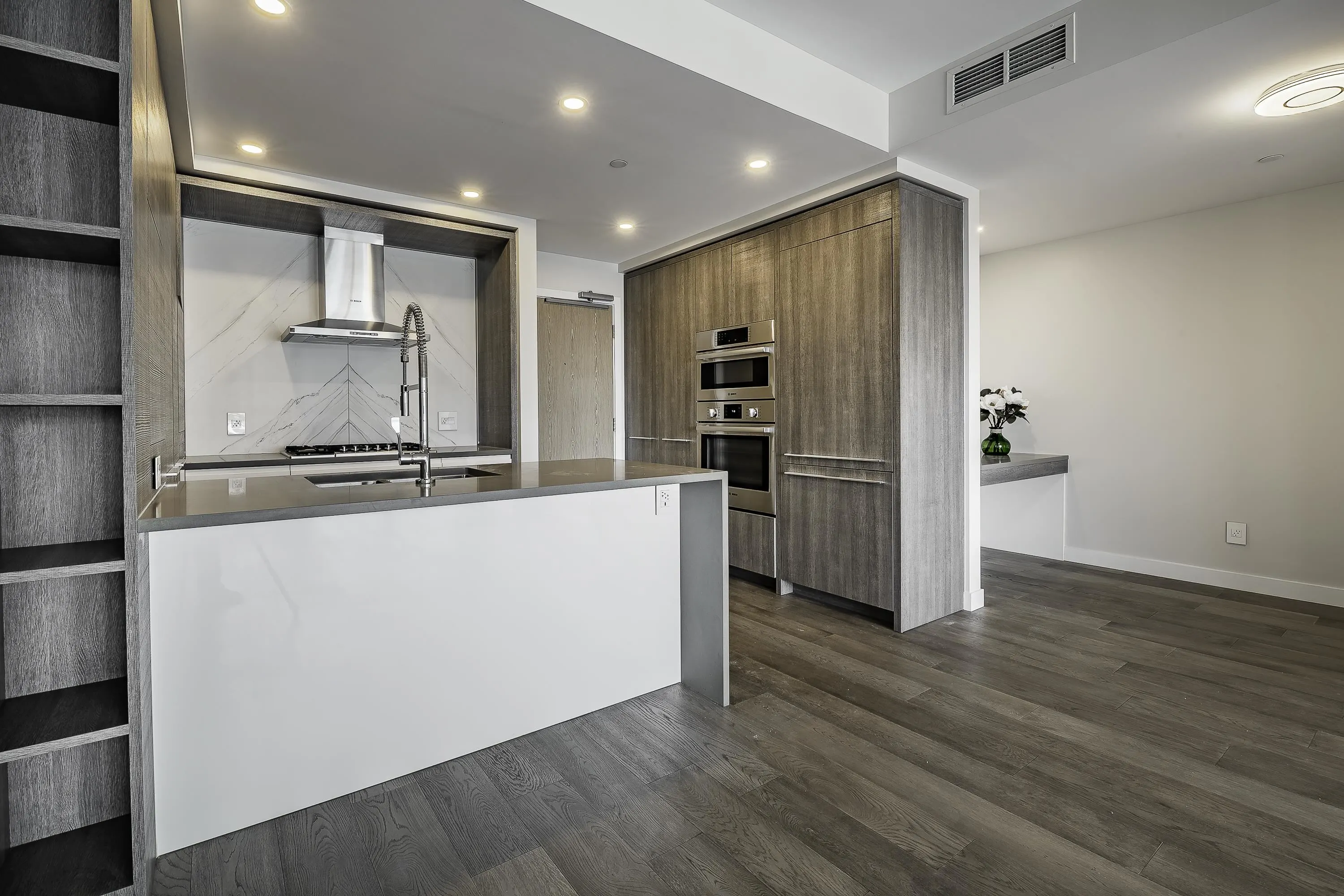15165 Thrift Avenue #1006