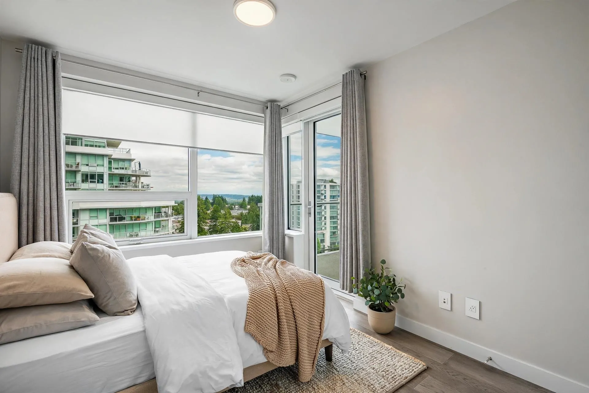 15165 Thrift Avenue #1006